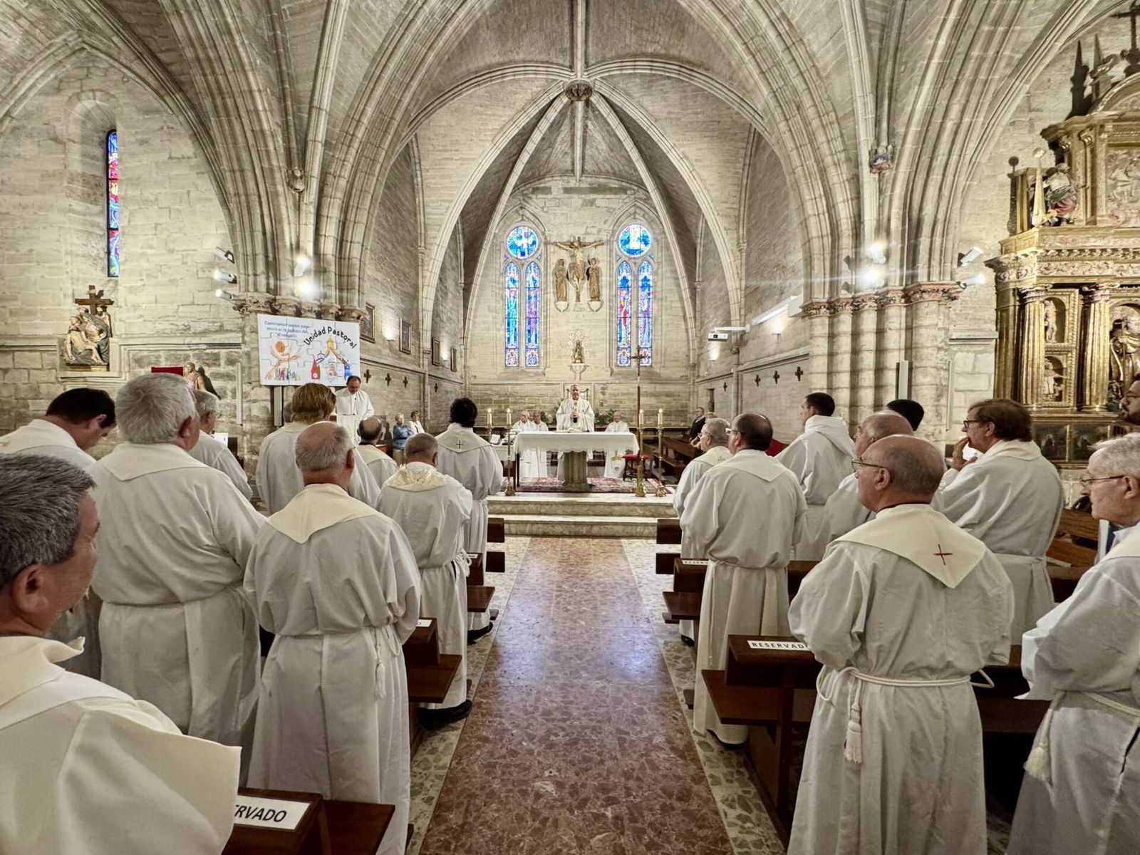 Misa en la iglesia de la Real y Antigua de Gamonal