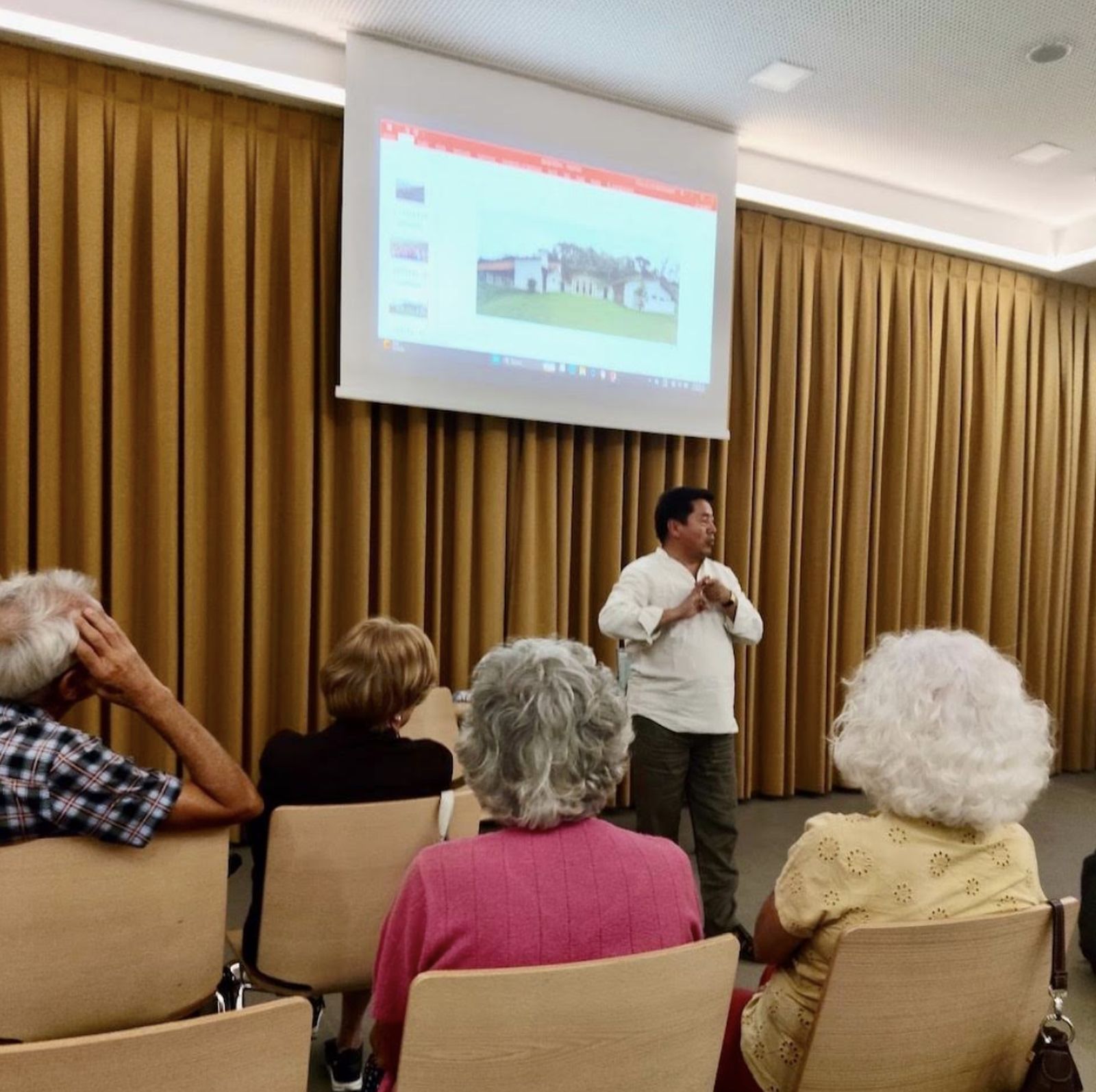 Víctor Ricardo Moreno presenta Monjes urbanos