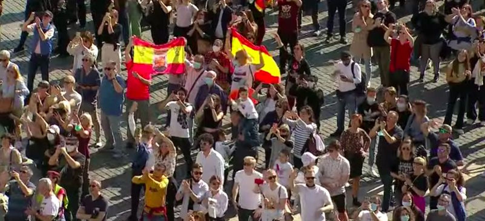 Banderas españolas en San Pedro
