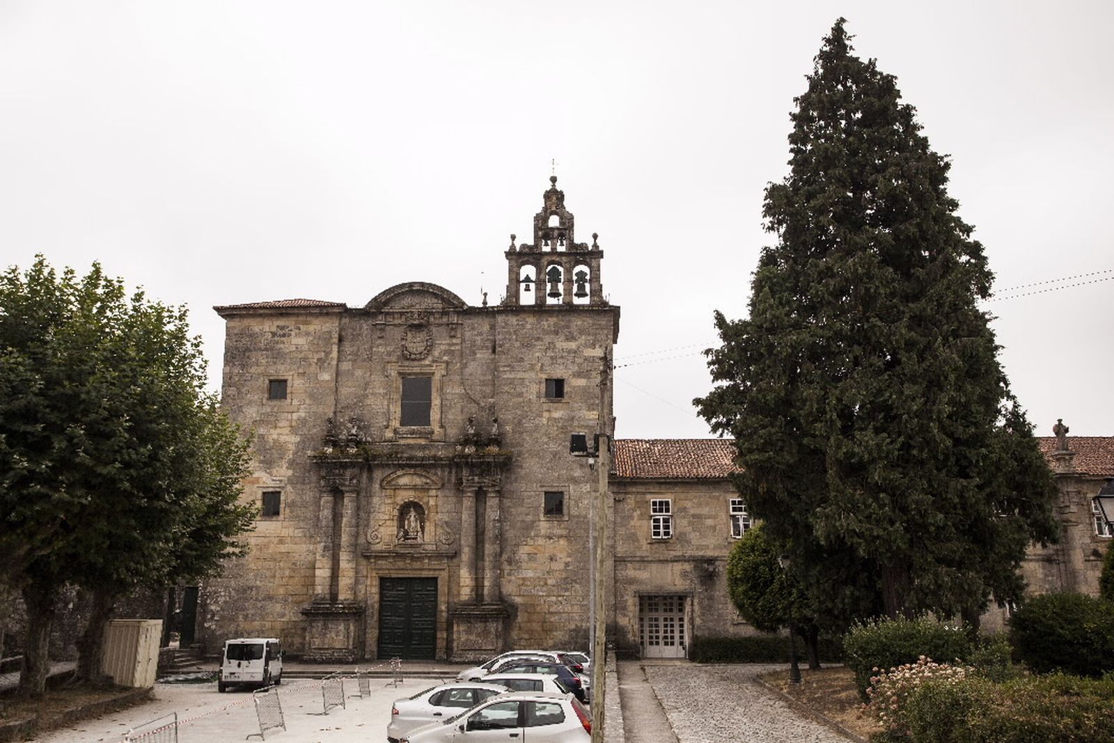 Iglesia, Hospital psiquiátrico y Monasterio de Conxo