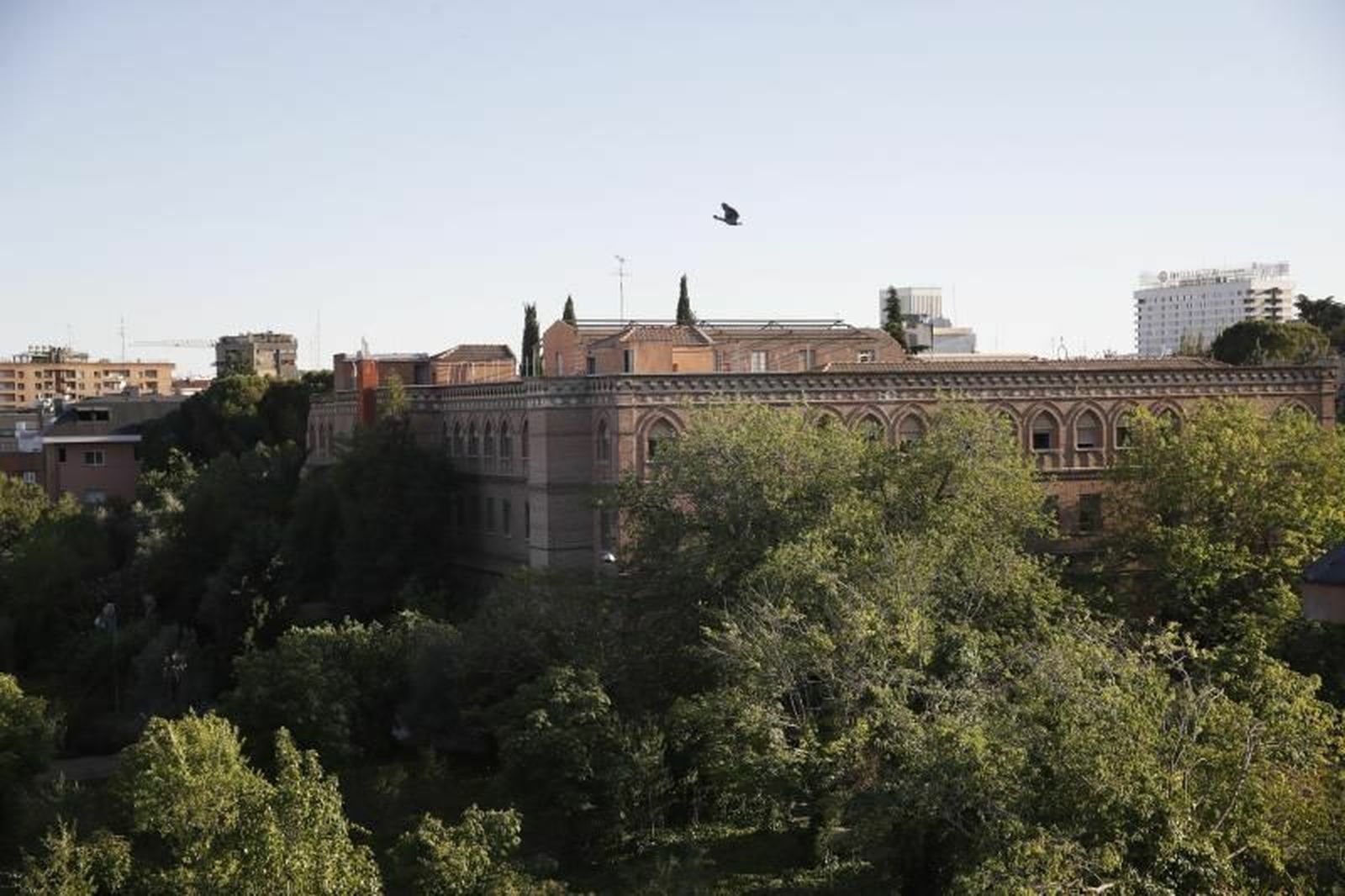 Vista del convento de las Damas Apostólicas del Sagrado Corazón, situado en el número 198 del paseo de La Habana
