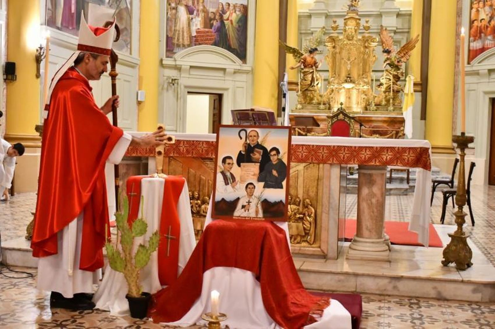 Misa presidida por el obispo, mon. Dante Gustavo Braida