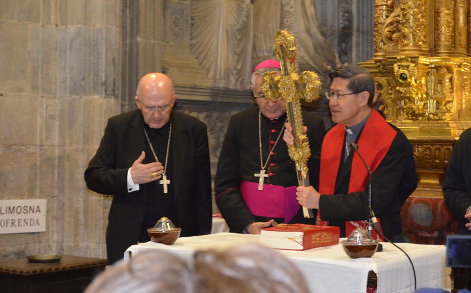 Tagle, con Osoro, en Santo Toribio