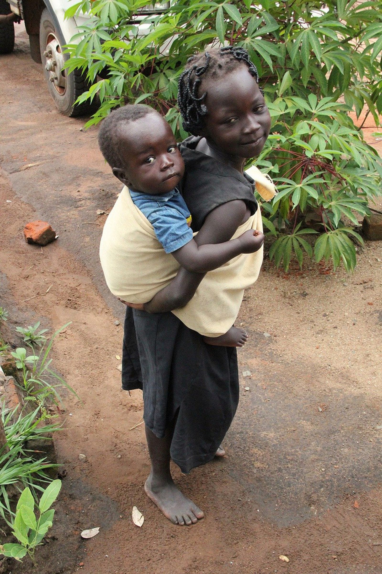 Pequeños en Palabek