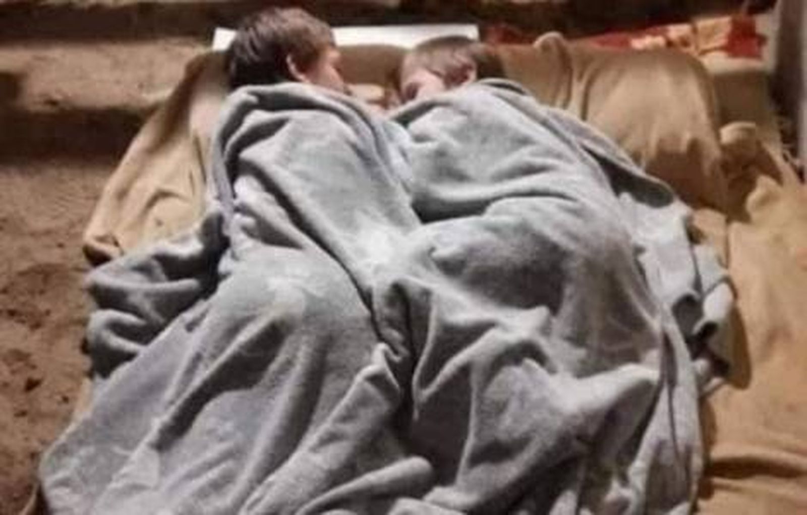 Niños en un refugio