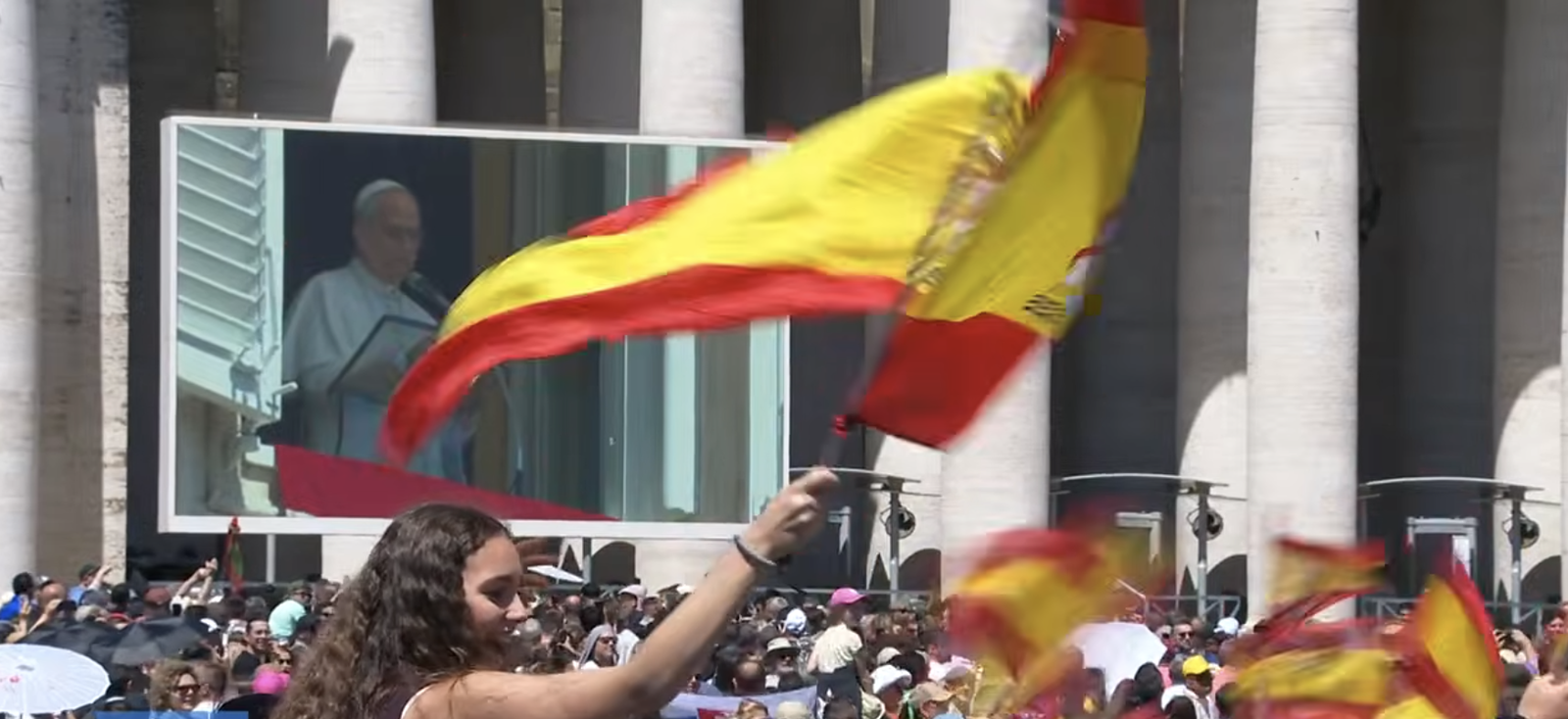 Banderas de España en el Vaticano
