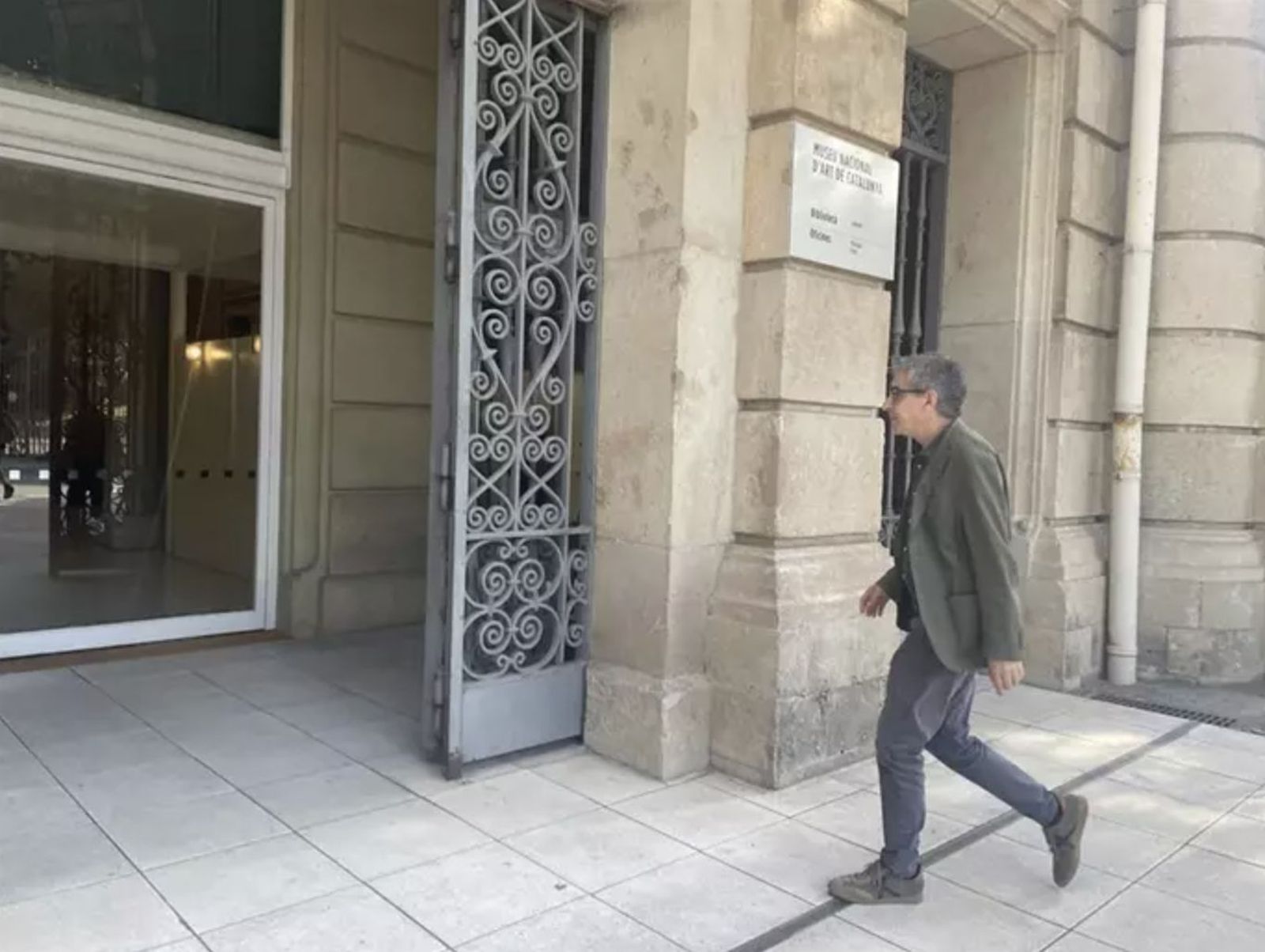 Jordi Martí a la entrada del MNAC