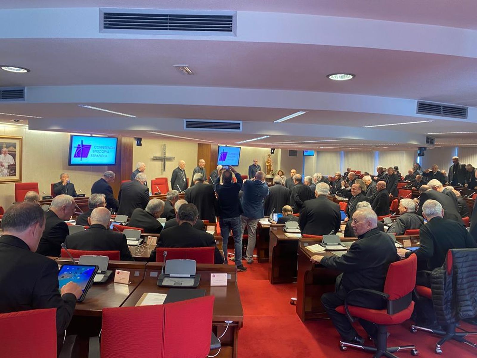 Apertura de la Asamblea Plenaria de la CEE