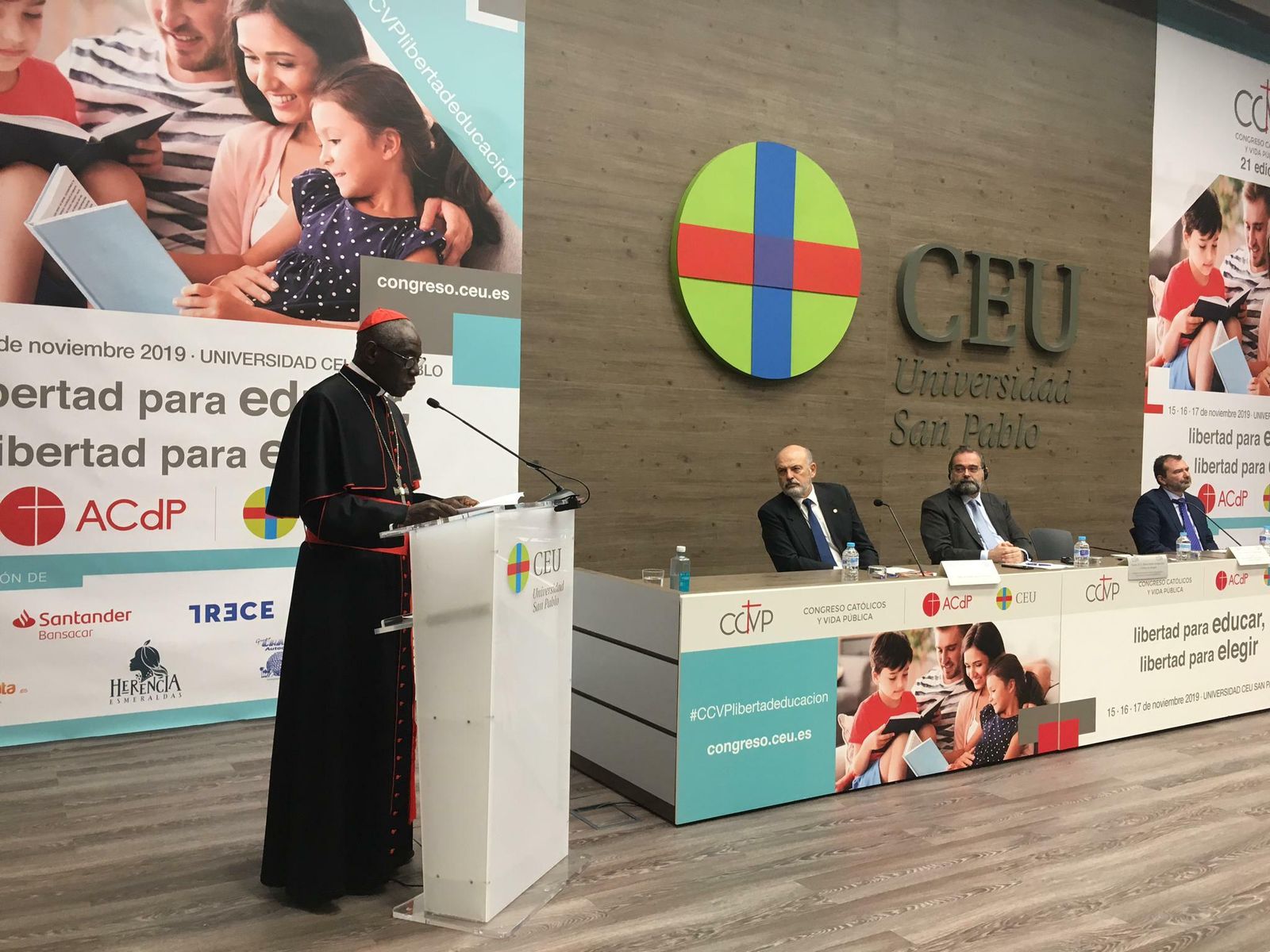 Robert Sarah, durante su intervención en el CEU