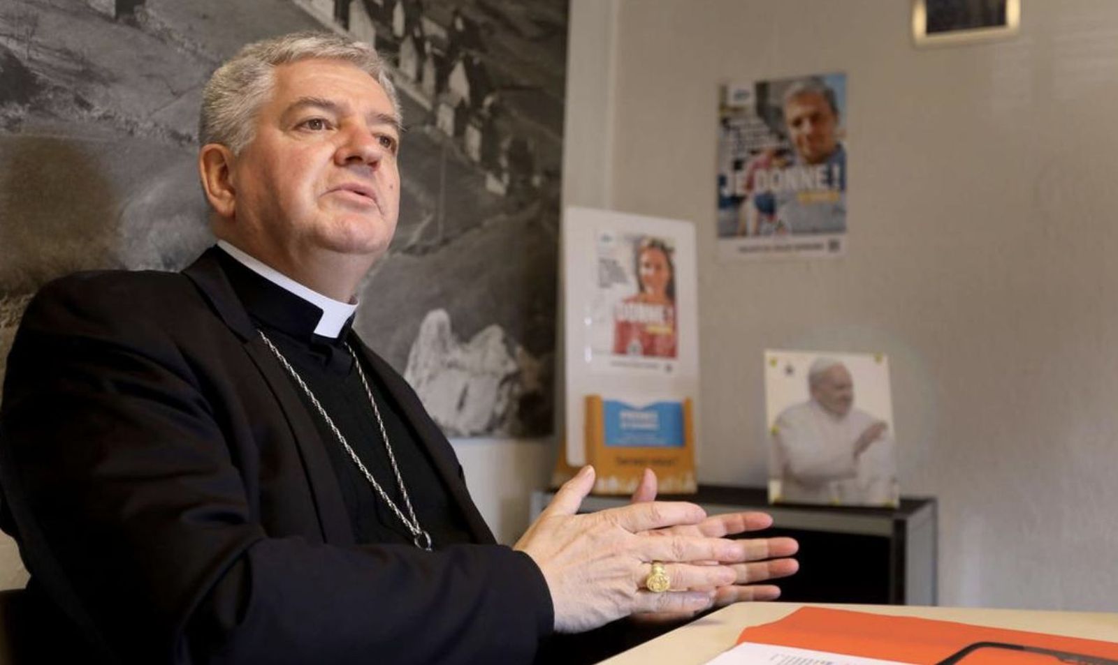 Monseñor Aillet, obispo de Bayona