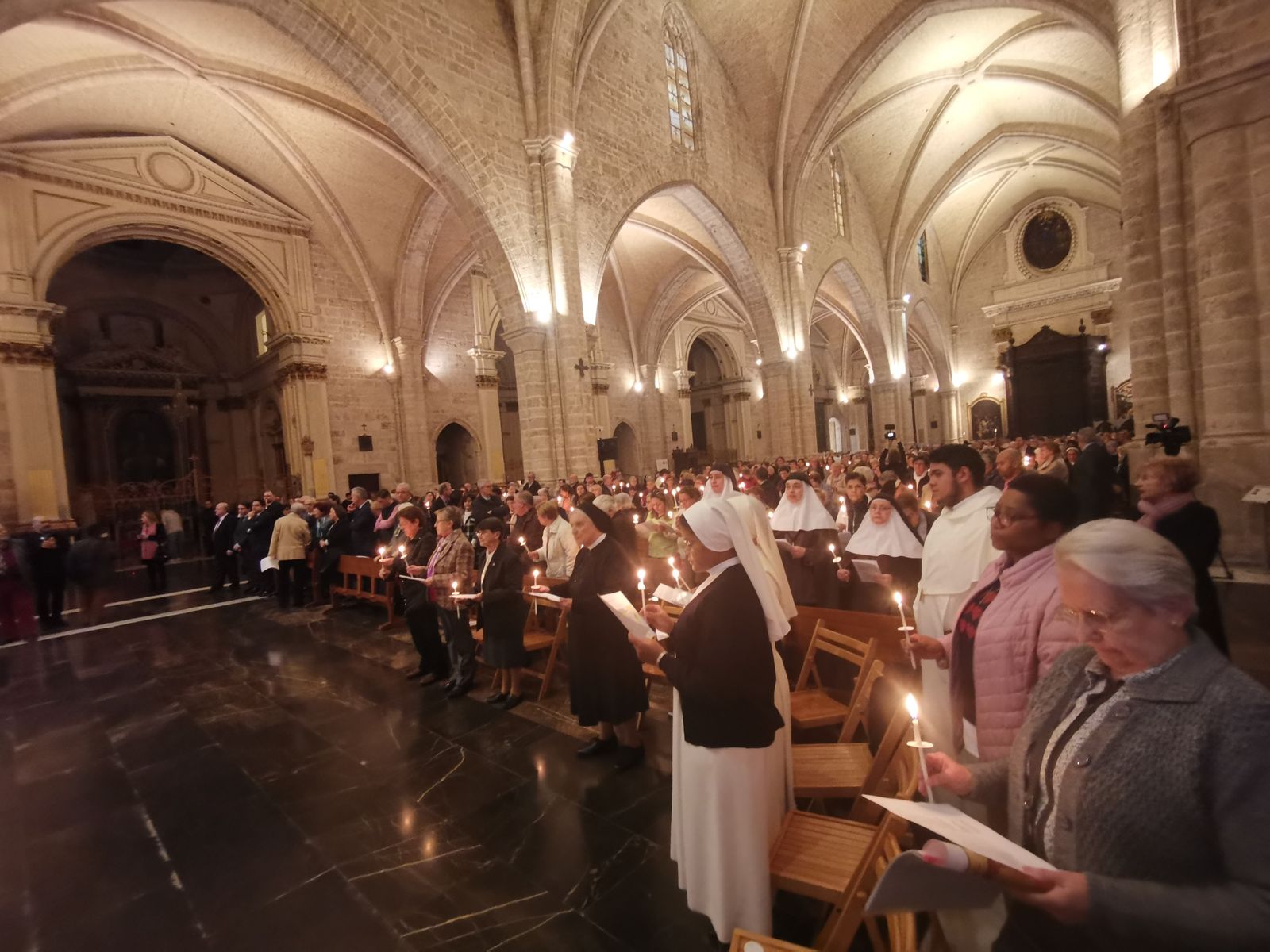 Las órdenes Religiosas llenaron la Catedral
