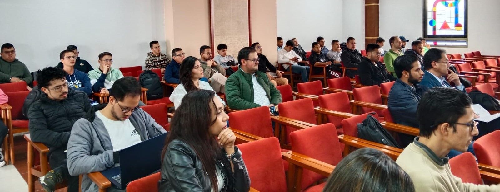 Estudiantes Santo Tomás