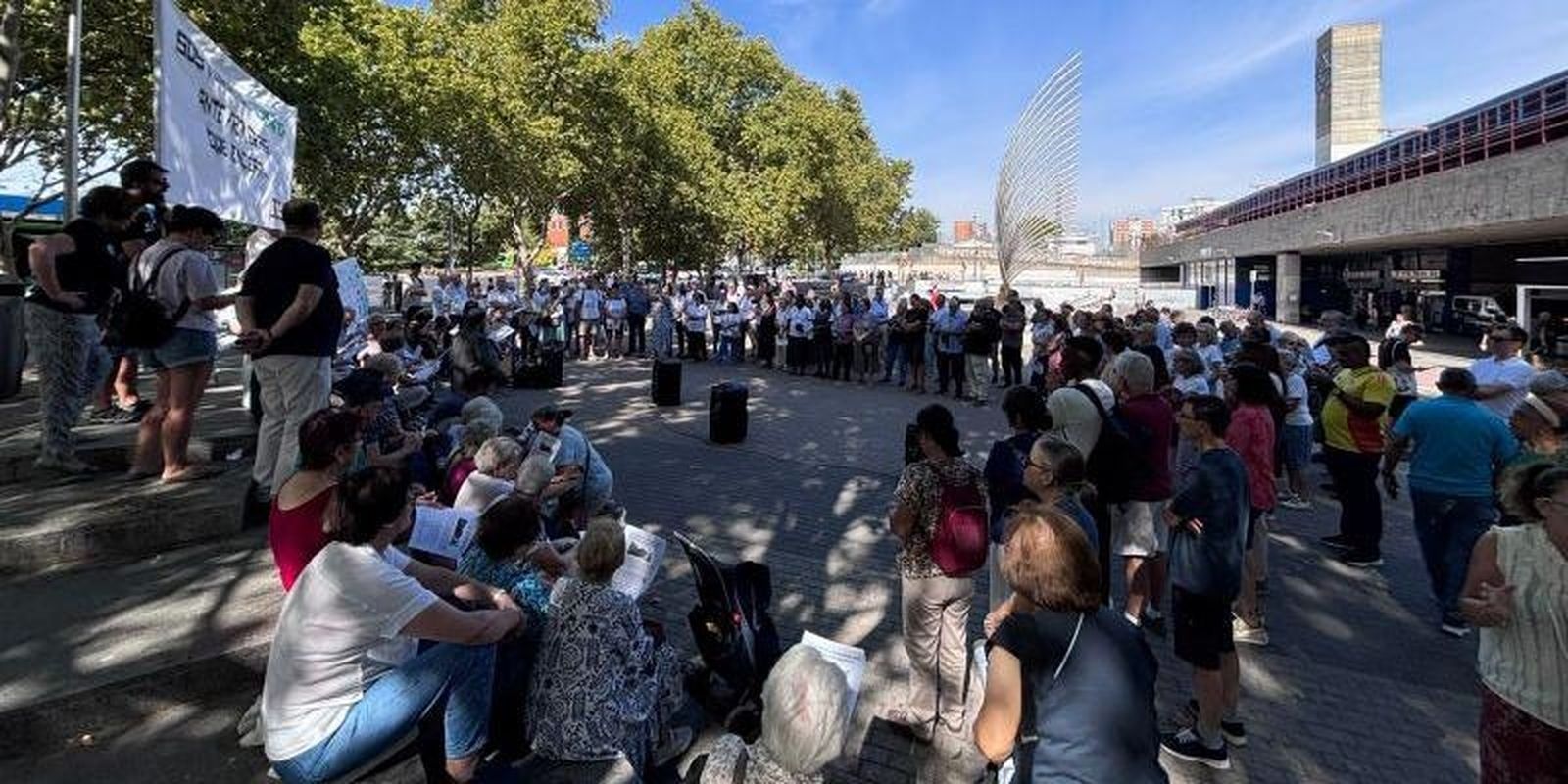 Vigilia contra los CIE en Aluche