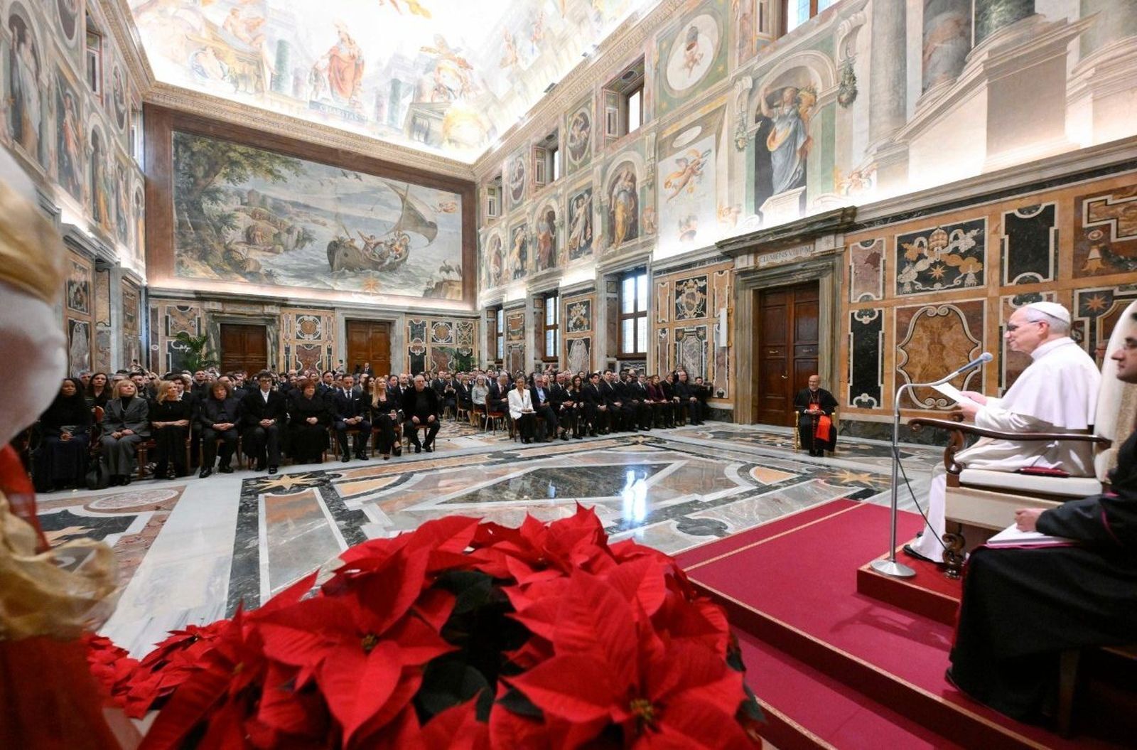 El Papa, a los participantes del concierto de Navidad