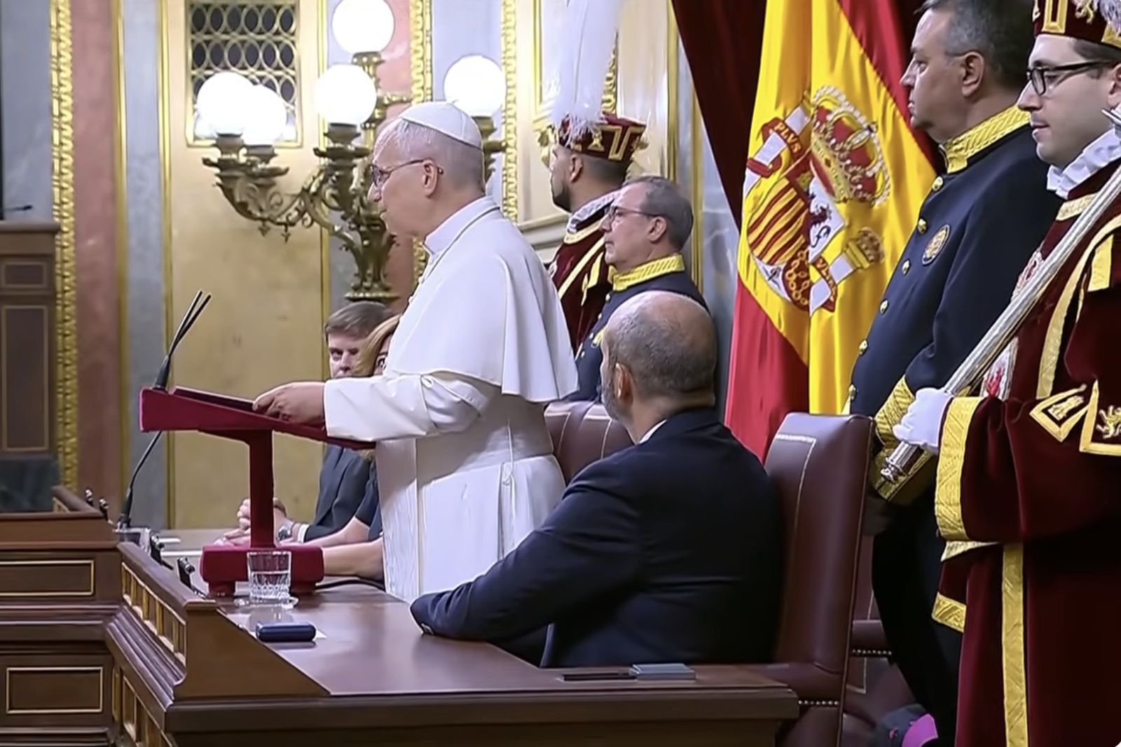 León XIV, en la tribuna del Congreso de los Diputados