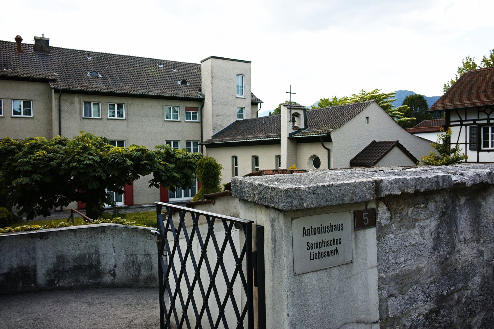 la organizacion suiza Obra Sefárica del Amor