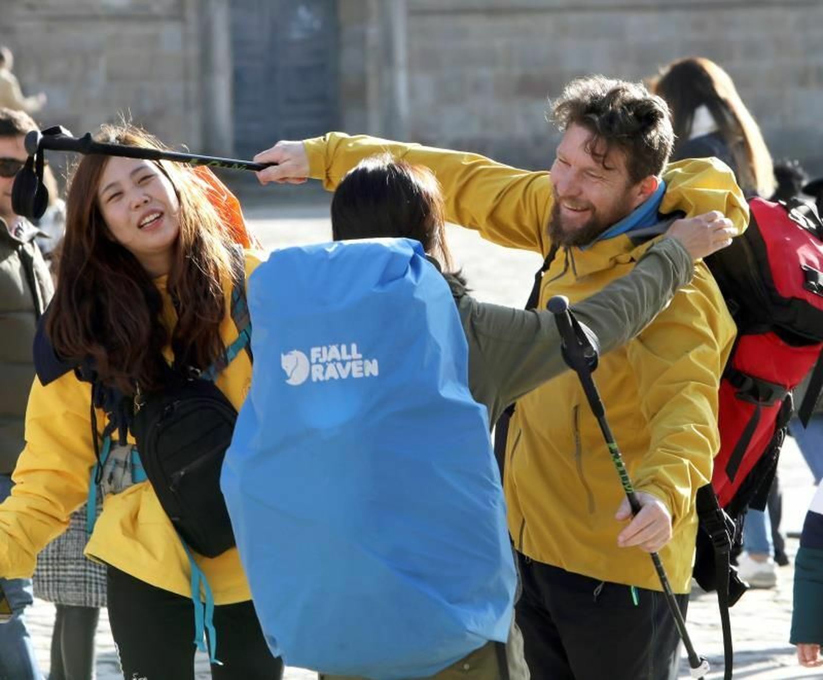 Abrazos tras el camino