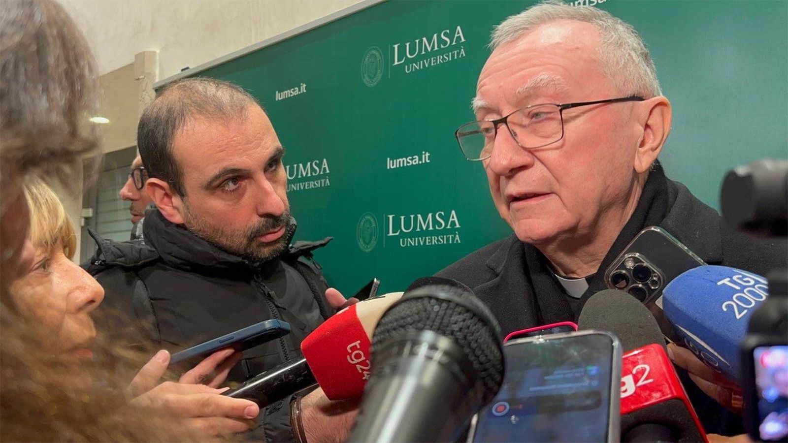 Parolin, con la prensa