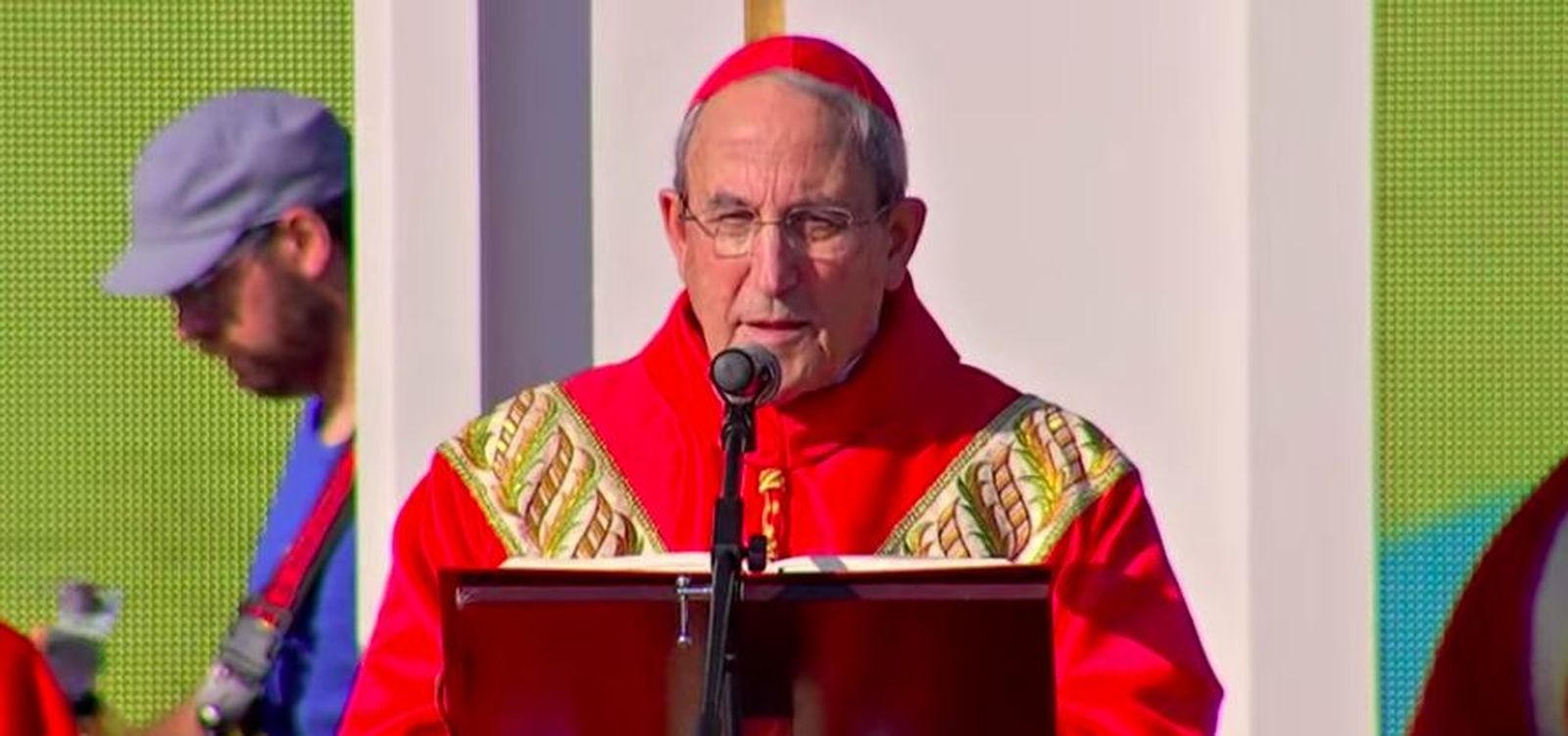 El cardenal Marto, en el Monte do Gozo