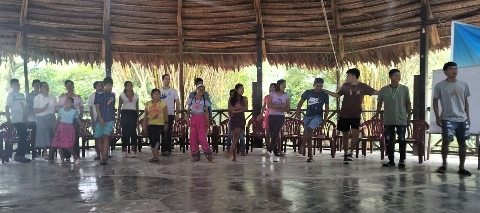 Jóvenes en el encuentro vicarial