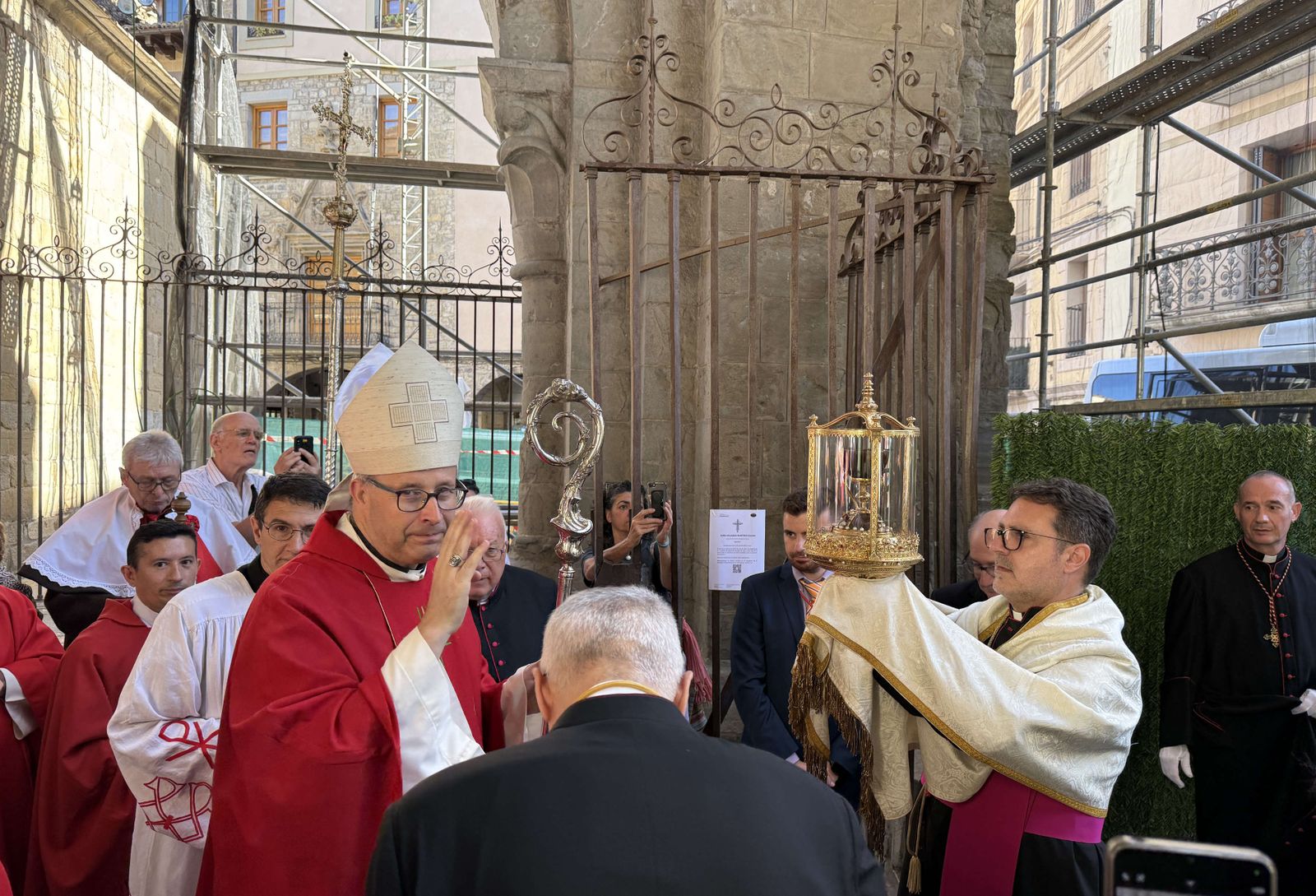 Despedida del Santo Cáliz. Catedral de Jaca