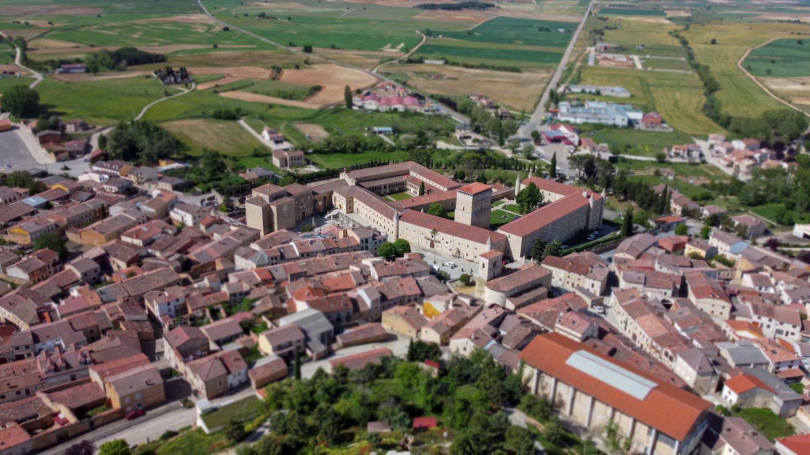 Vista aérea del Convento Santo Domingo de Caleruega