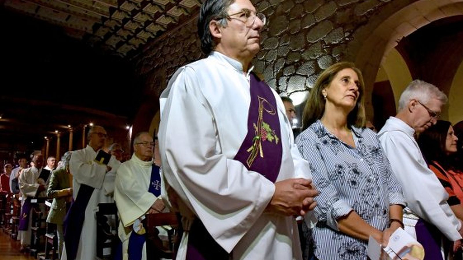 Diacono y esposa en cuaresmacasado