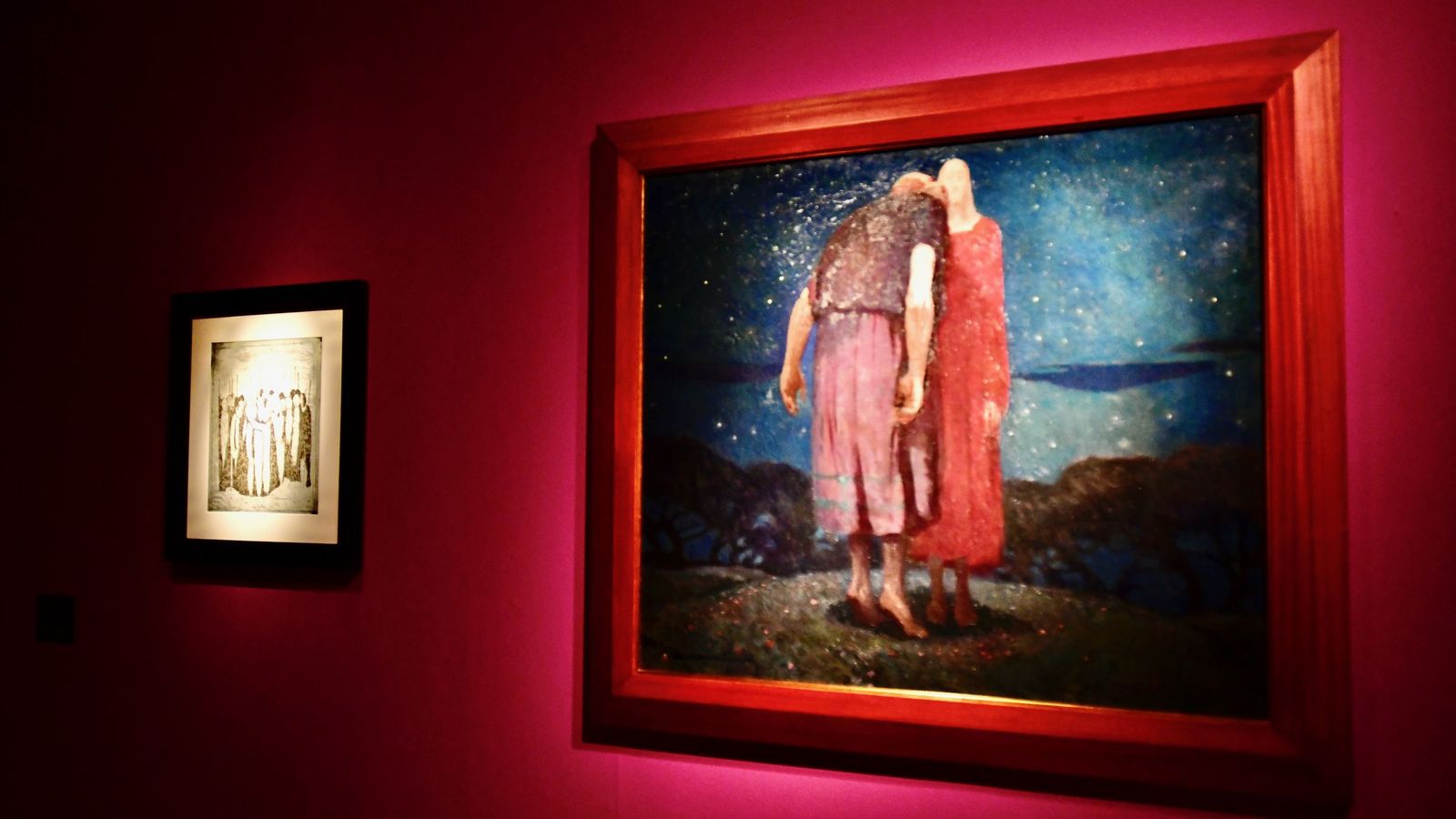 Reportaje fotográfico sobre la exposición de arte sacro italiano del siglo XX en el Museo Diocesano de Barcelona