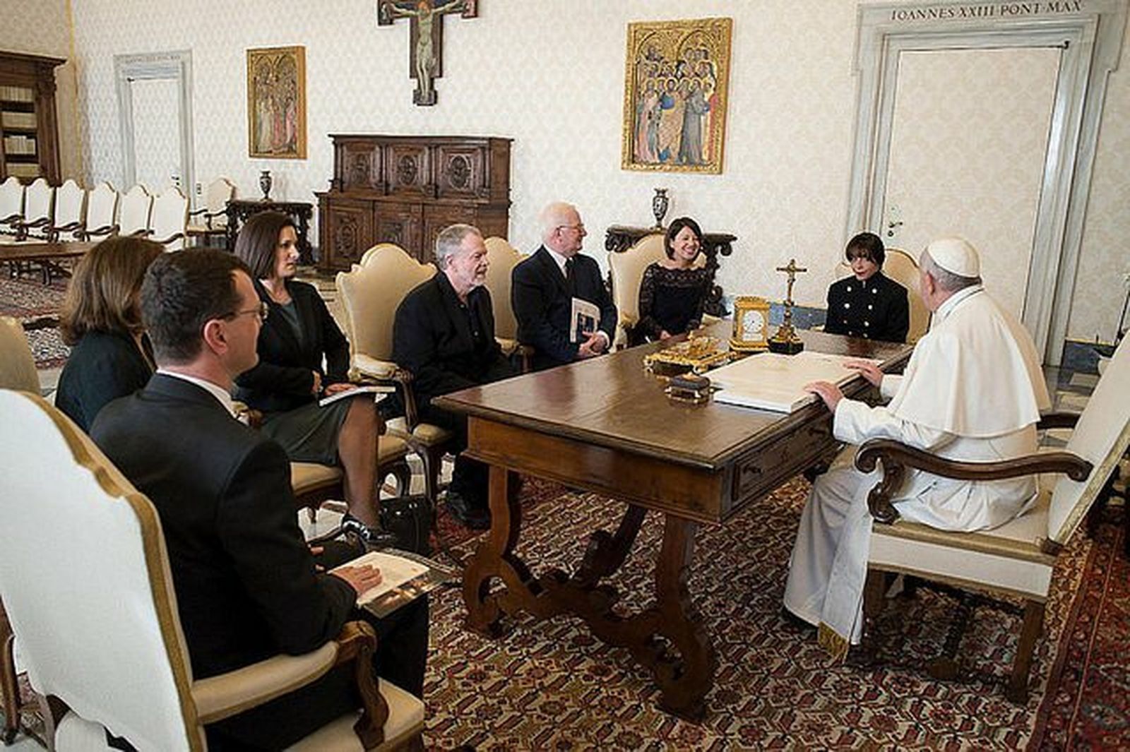 Keenan y otros moralistas con el Papa Francisco