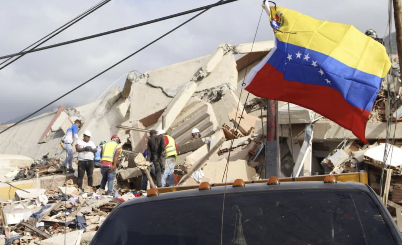 Ruinas tras el terremoto de Venezuela