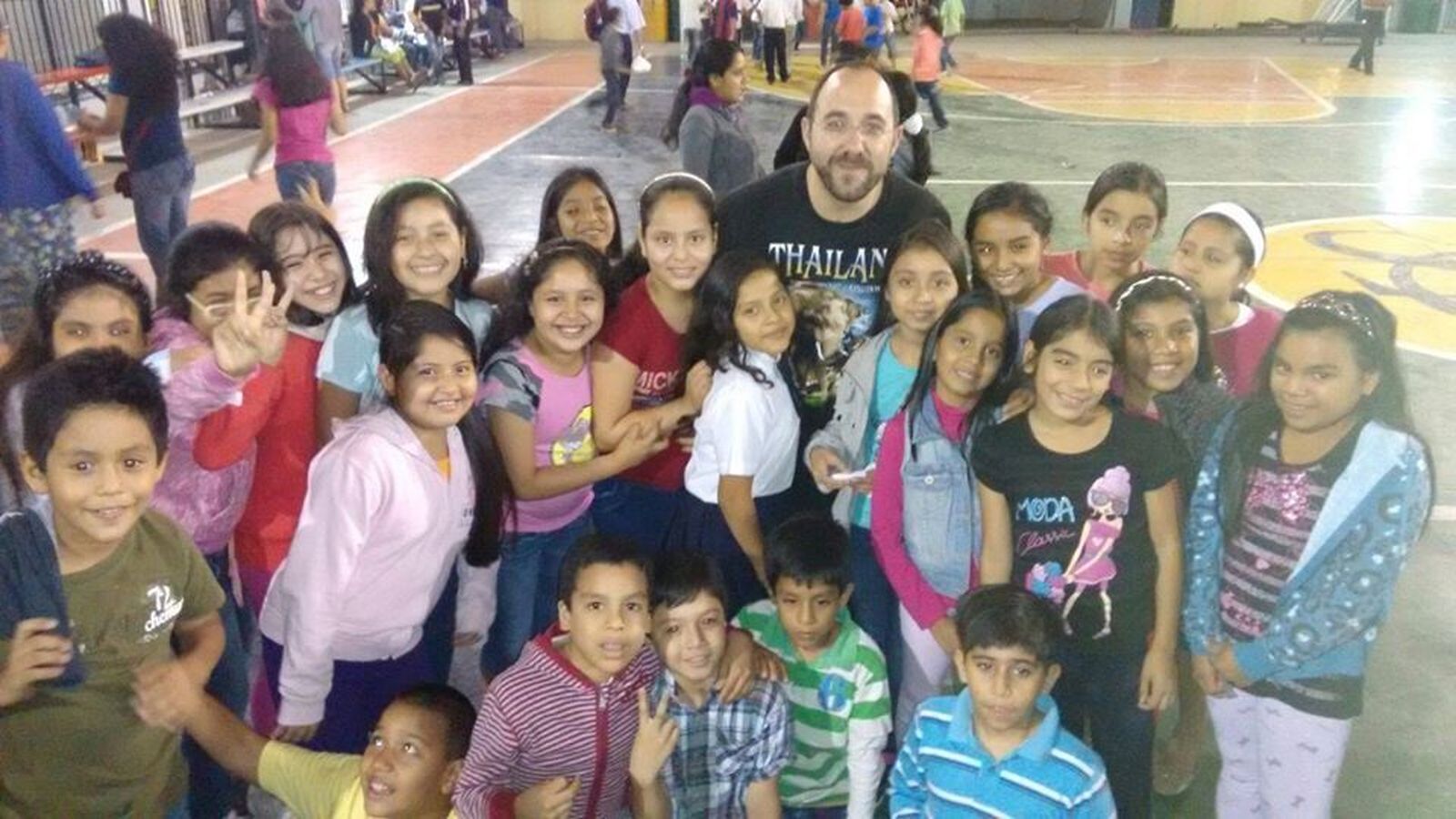 Dejad que los niños se acerquen a Toño