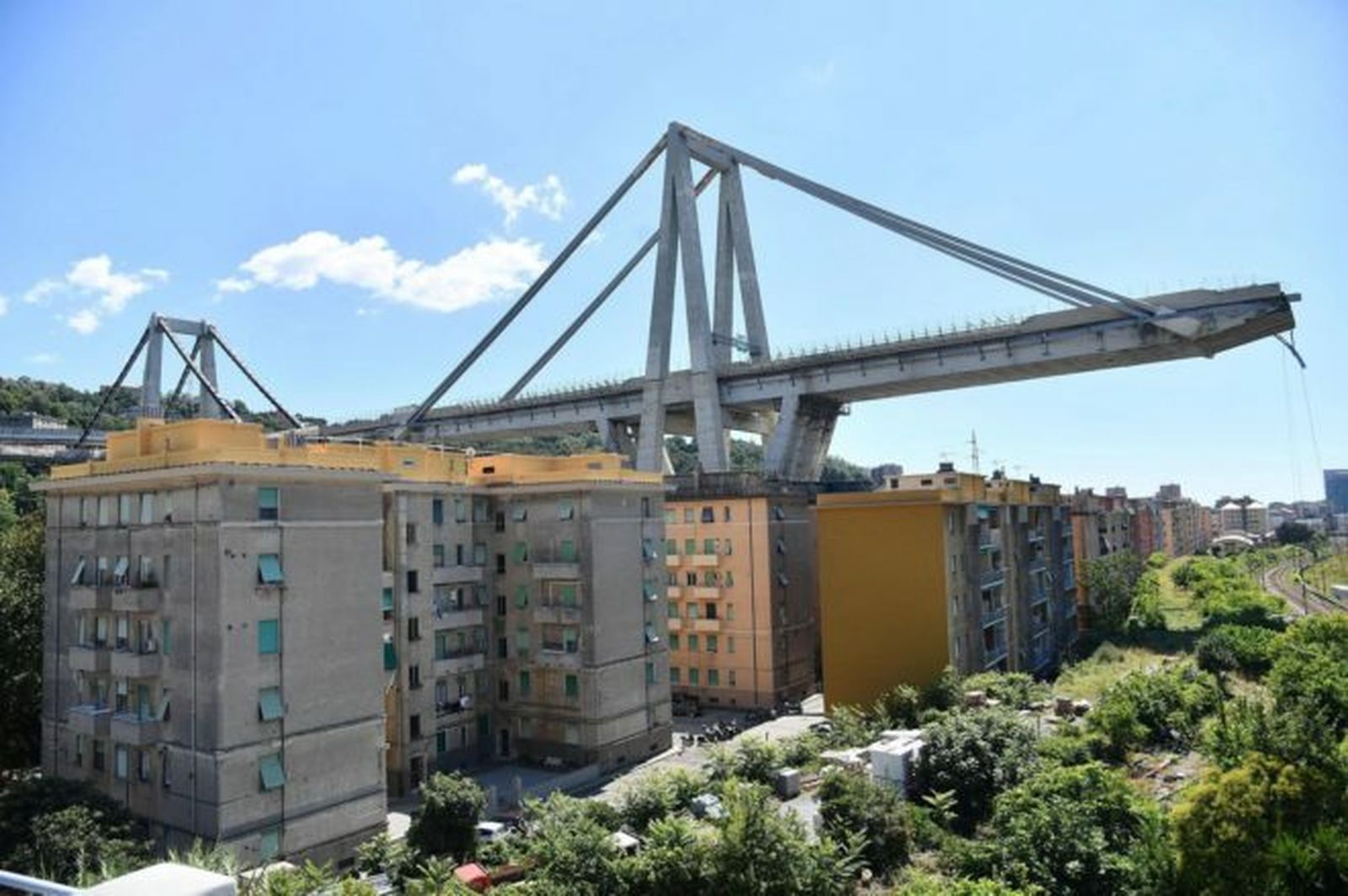 Casi un año desde la tragedia del puente Morendi que mató a 43 personas