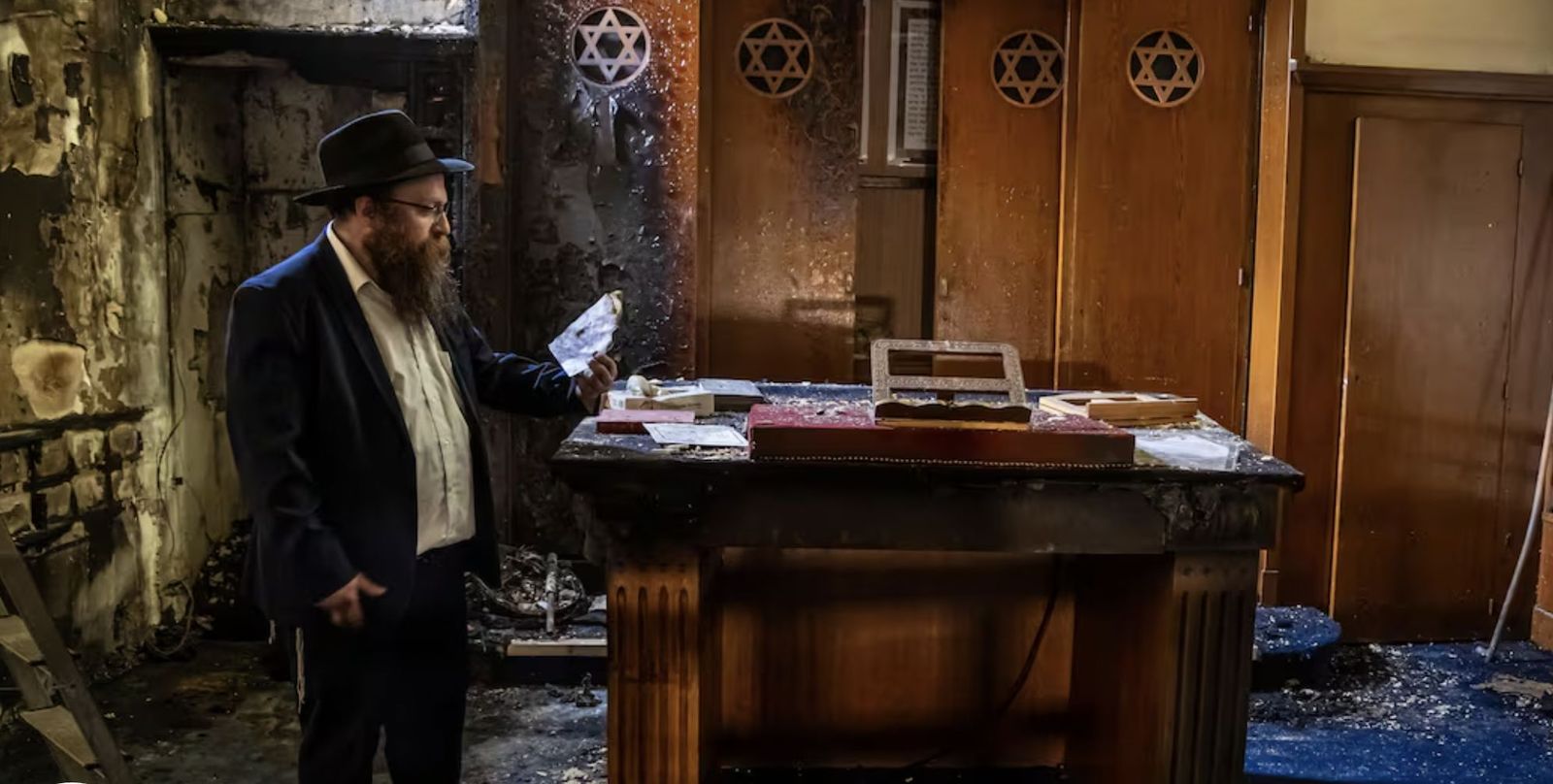 La sinagoga de Ruan, quemada