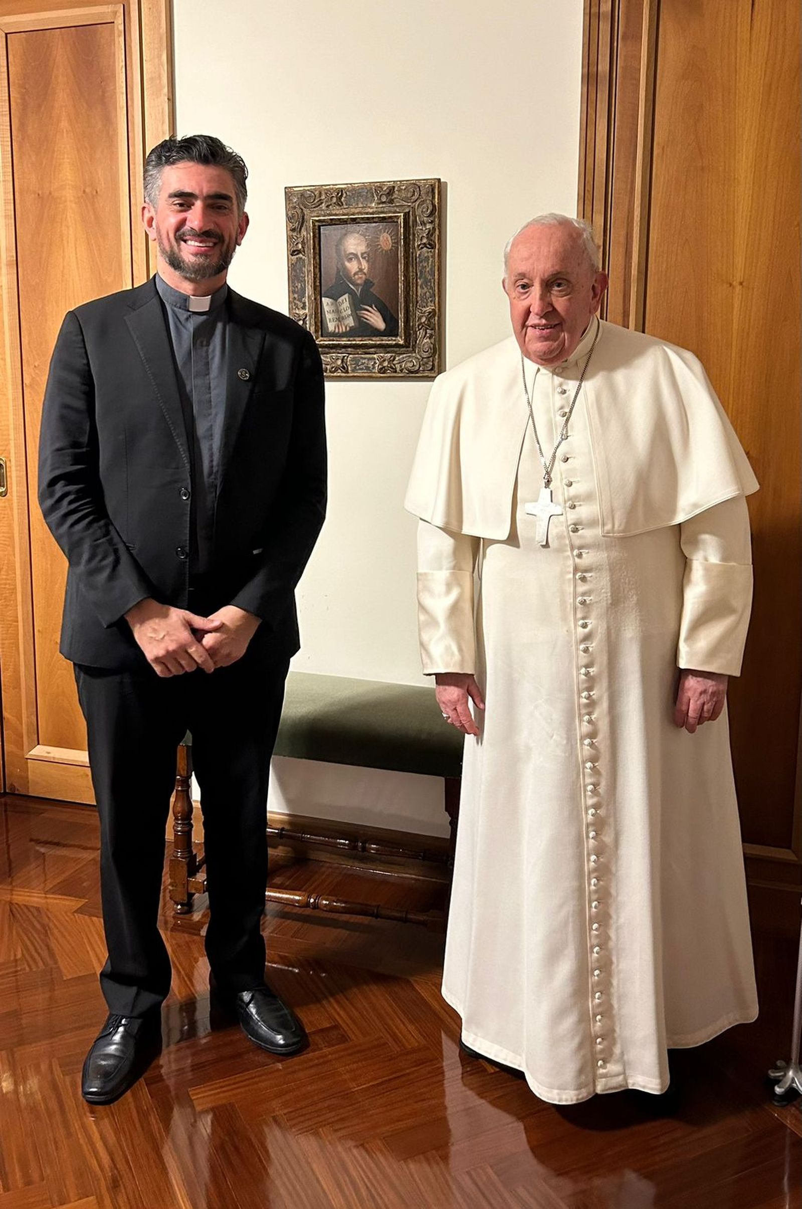 papa Francisco y padre Anderson Pedroso