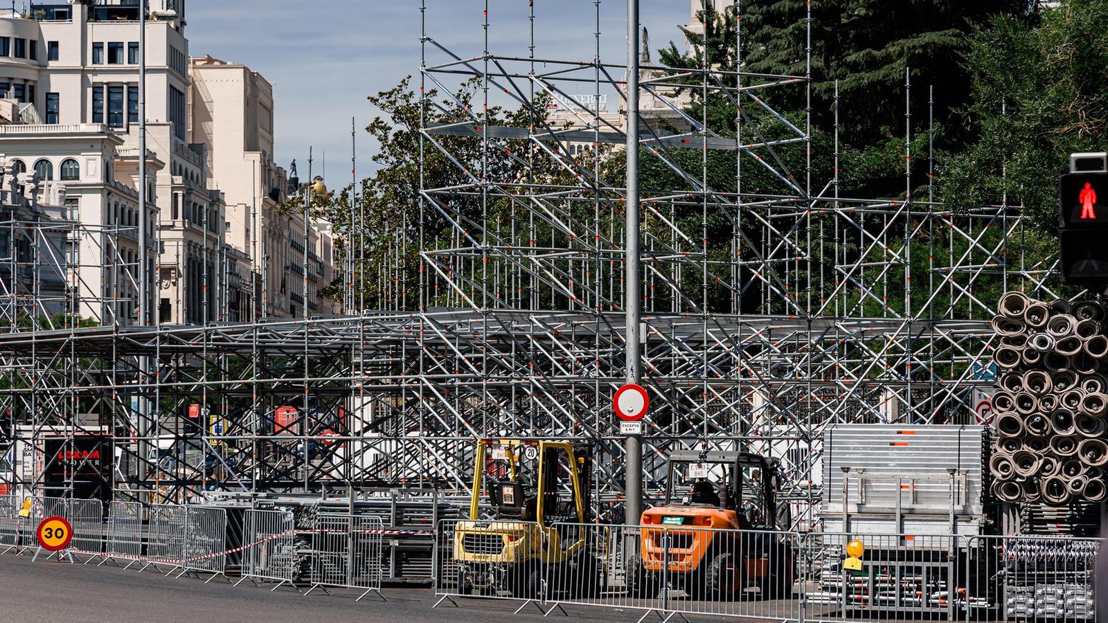 Preparativos en Cibeles
