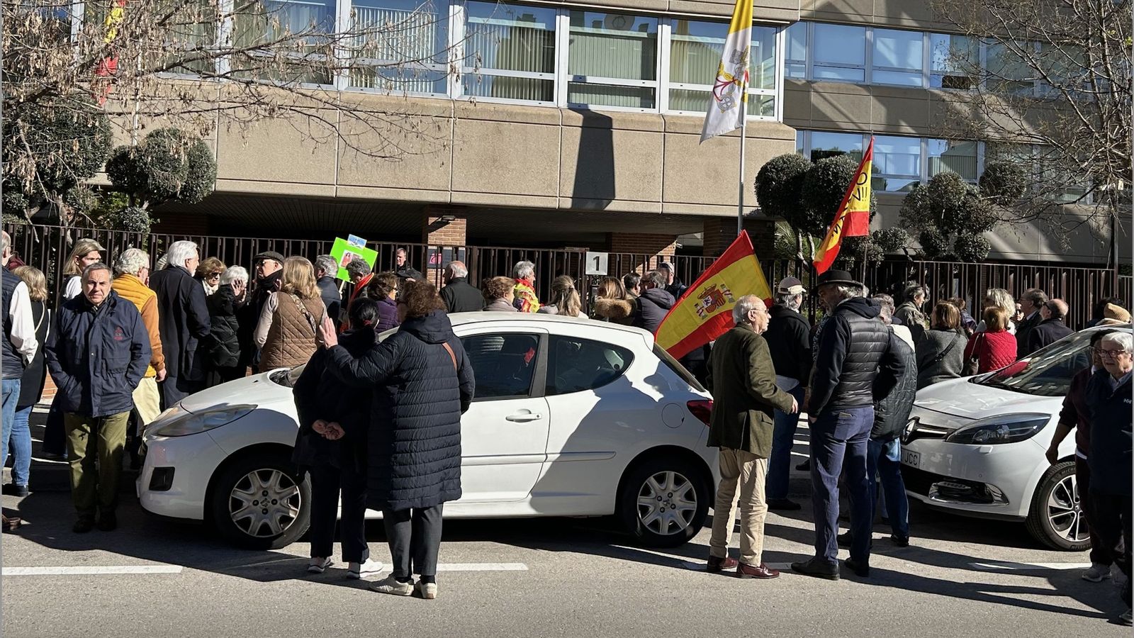 Protesta en Añastro por la resignificación del Valle de Cuelgamuros