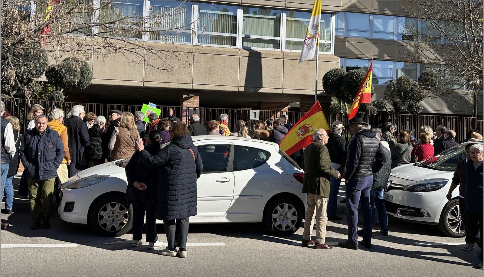 Protesta por la resignificación del Valle de Cuelgamuros en Añastro