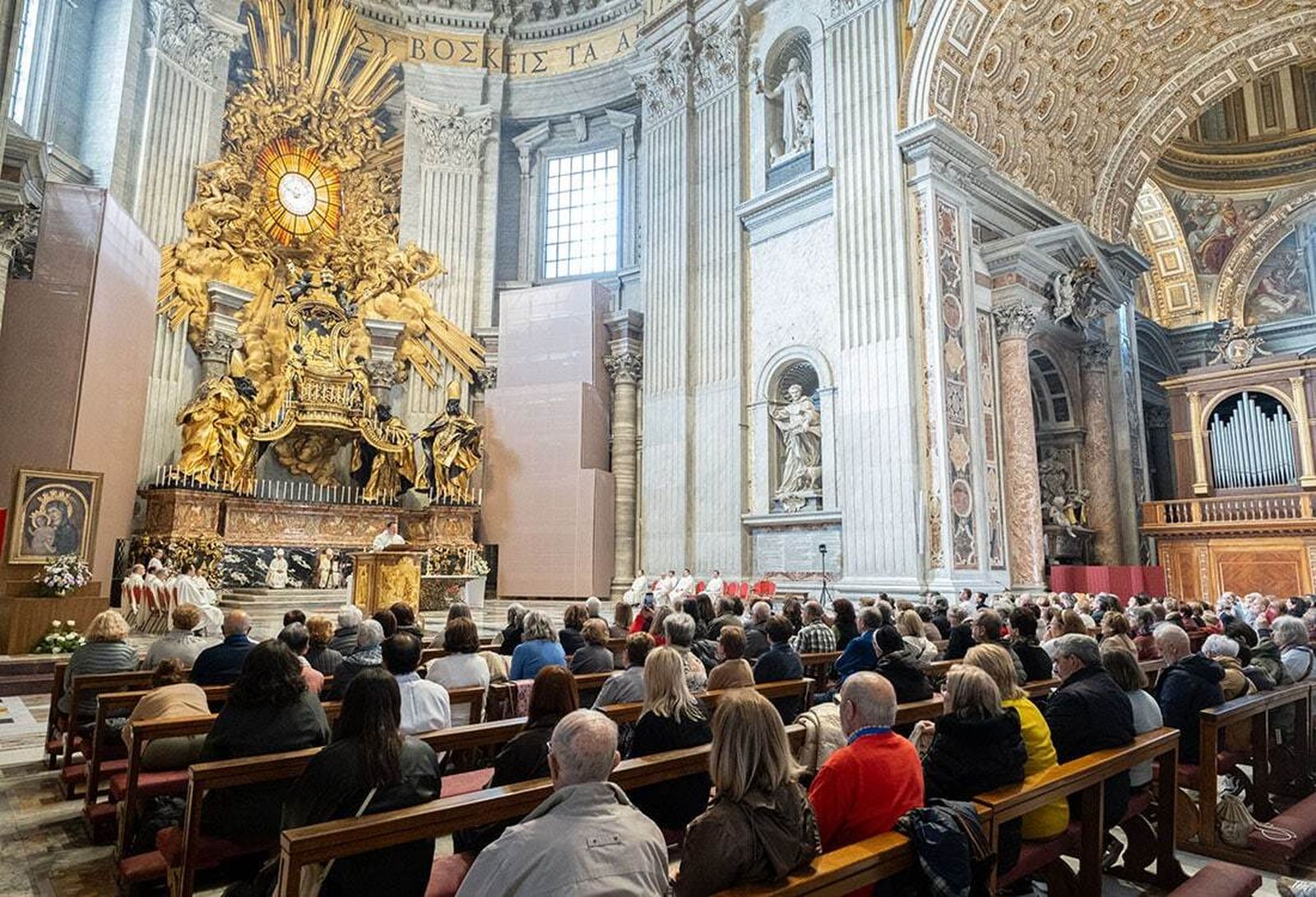 Eucaristía en la Basílica de San Pedro