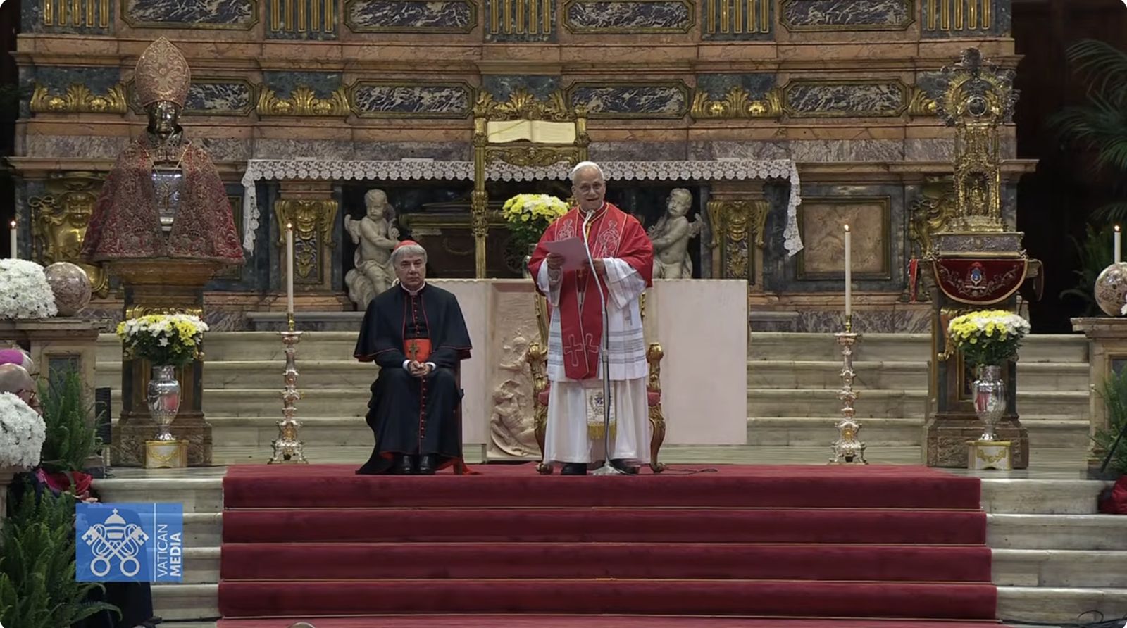 El Papa, en la catedral de Nápoles con el cardenal Battaglia