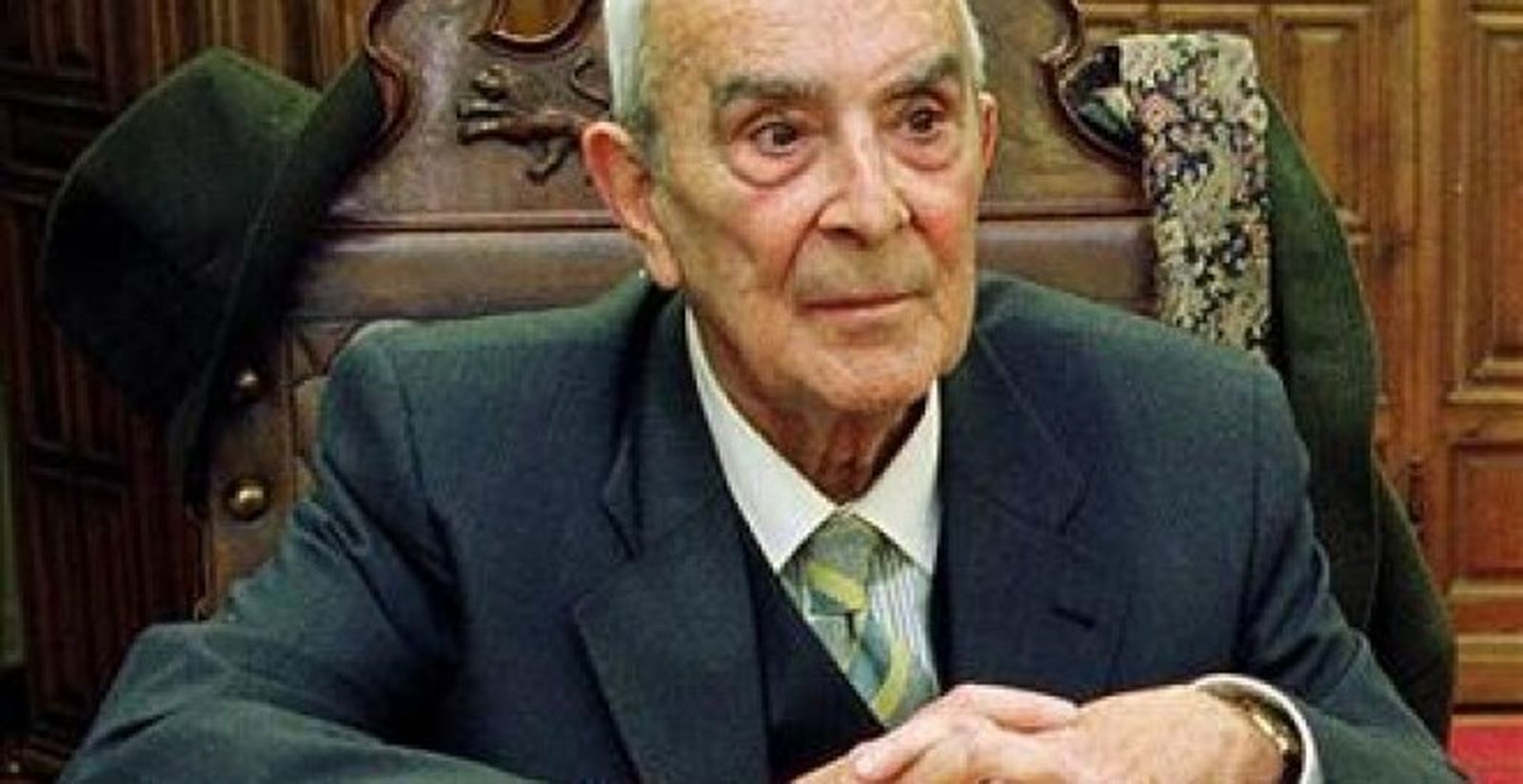 En honor a D. Luis Gil Fernández