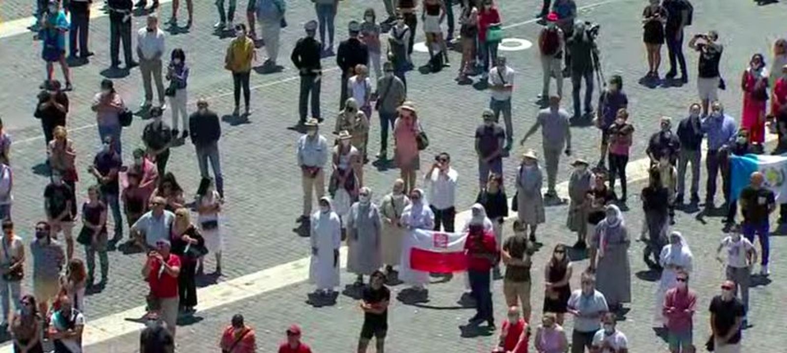 Fieles polacos, con Bergoglio