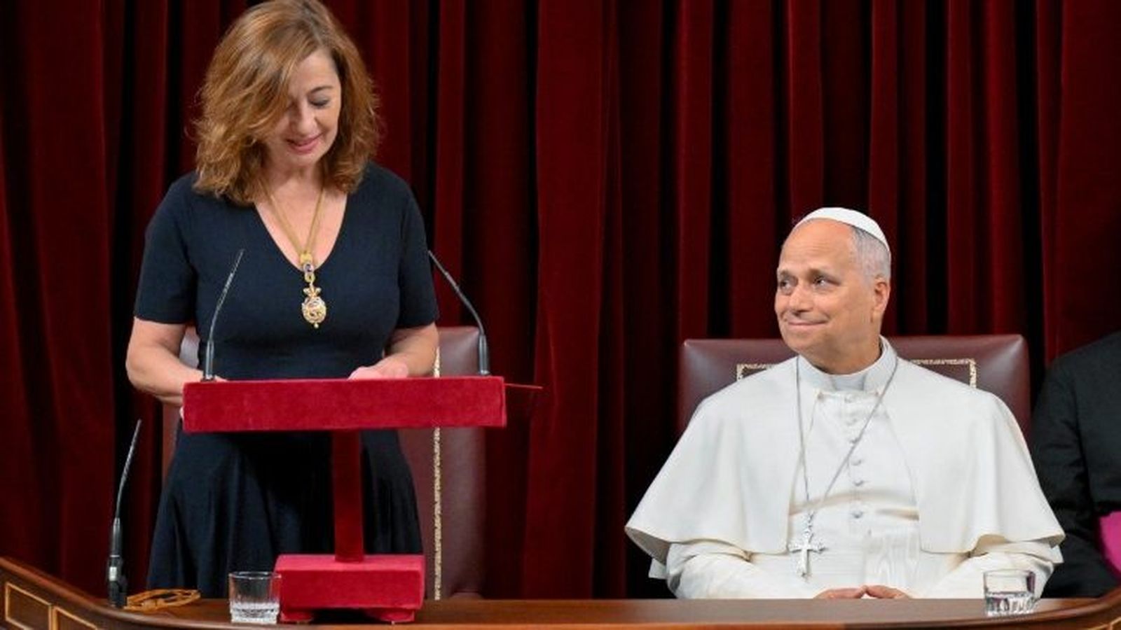Francina Armengol y León XIV en el Congreso