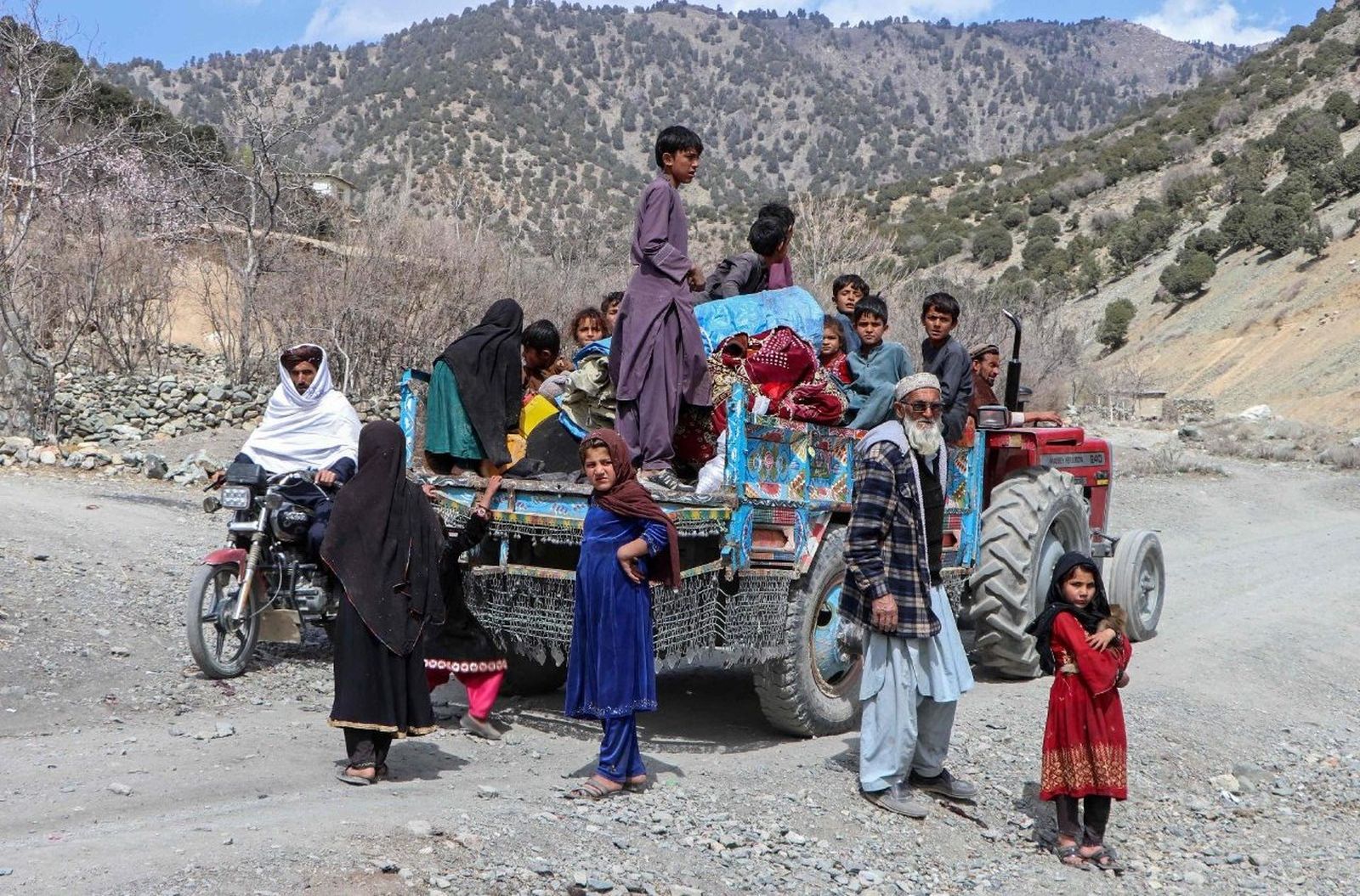 Desplazamintos a causa del conflicto entre Paquistan y Afganistan