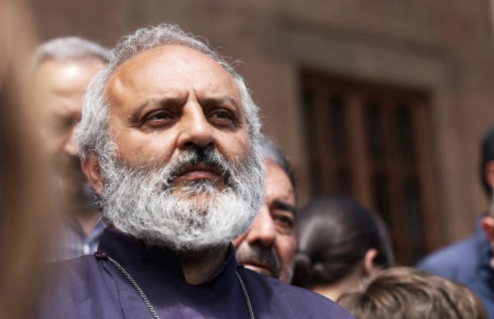 Arzobispo Bagrat Galstanyan