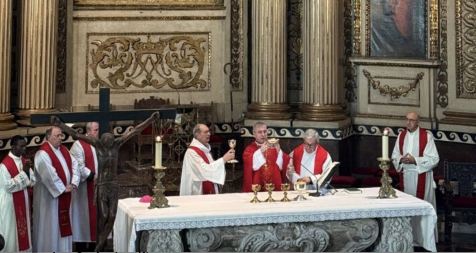 Fernando Prado 'canta' a la Oreja de Van Gogh y aboga por creer "a la manera de Jesús"