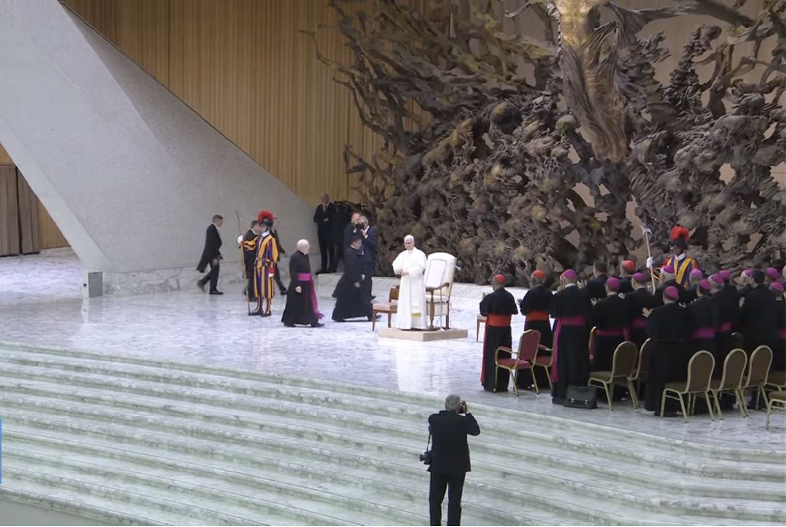 León XIV, en la audiencia con la Curia y empleados del Vaticano