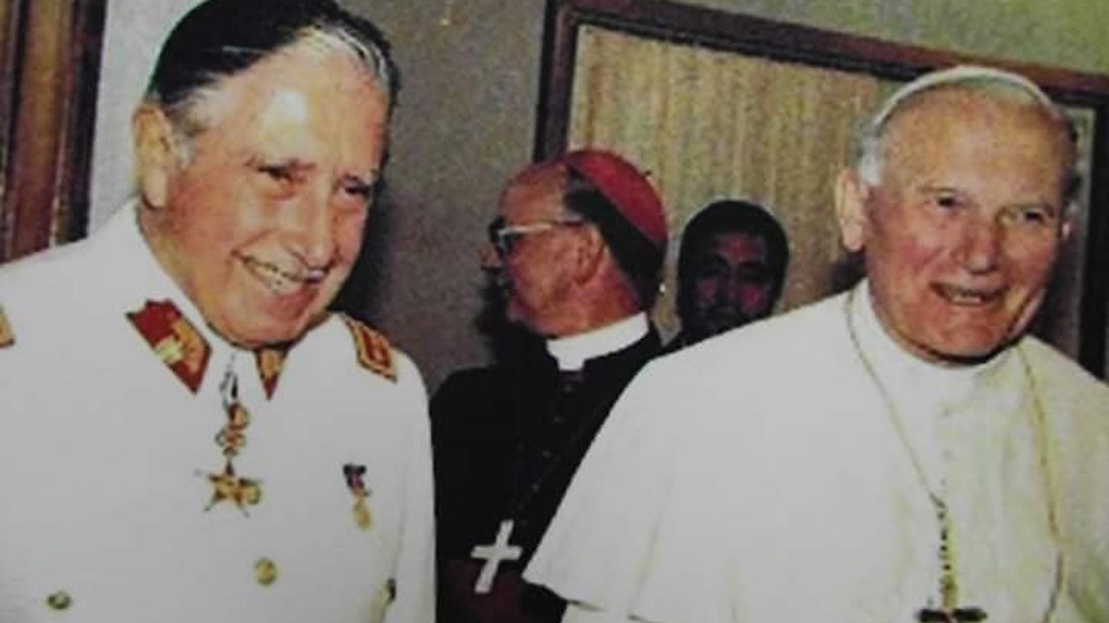 Juan Pablo y Pinochet