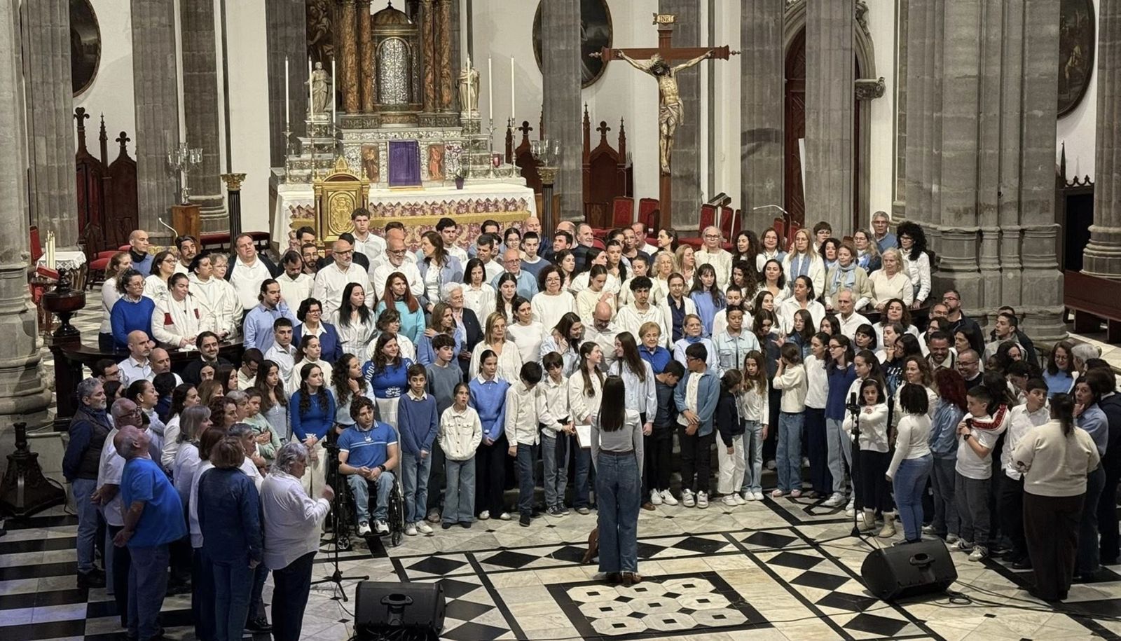 Grabación del himno para la visita del Papa a España, en la Catedral de La Laguna, en Tenerife