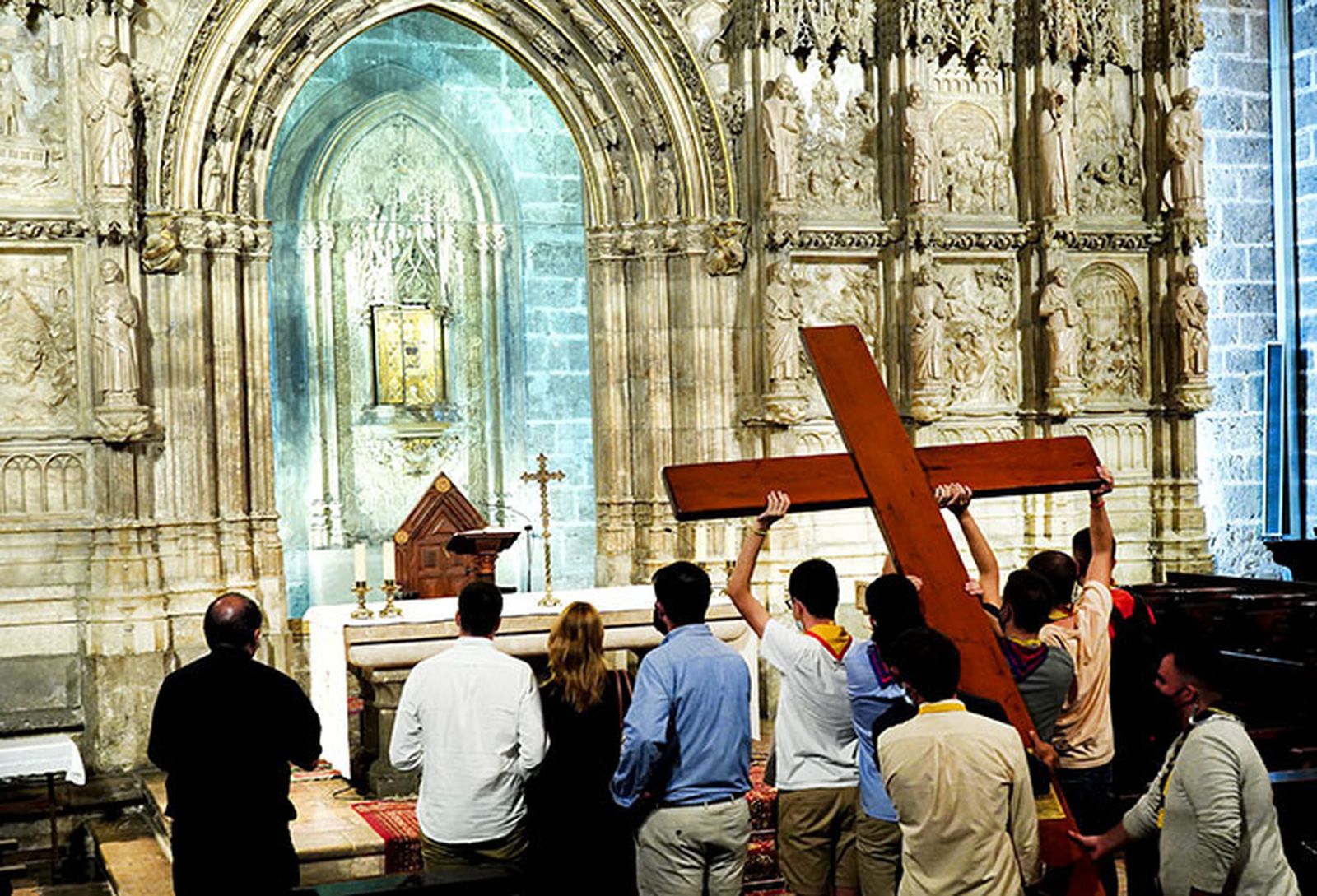 Cruz JMJ en el Santo Cáliz