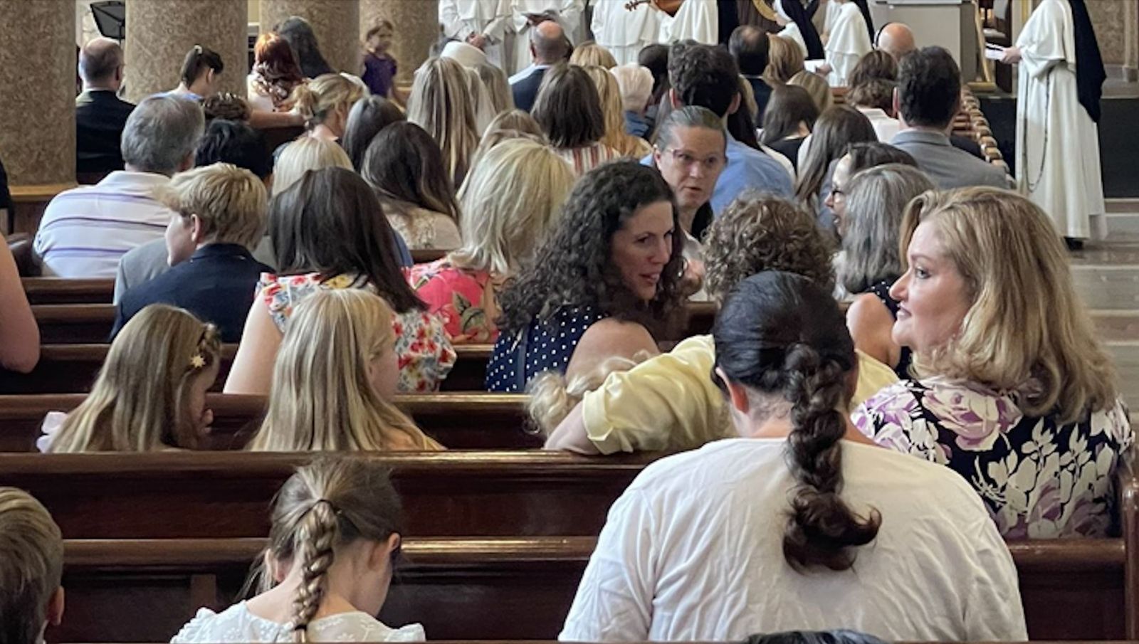 Fieles en una parroquia de la diócesis de Nashville